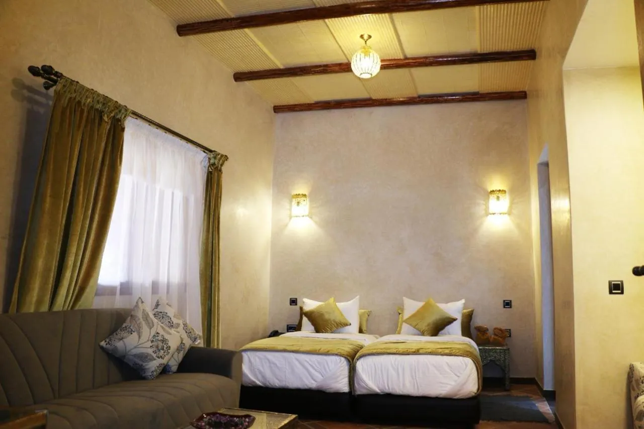 Standard Twin Room with Sofa in DAR AMGHAR