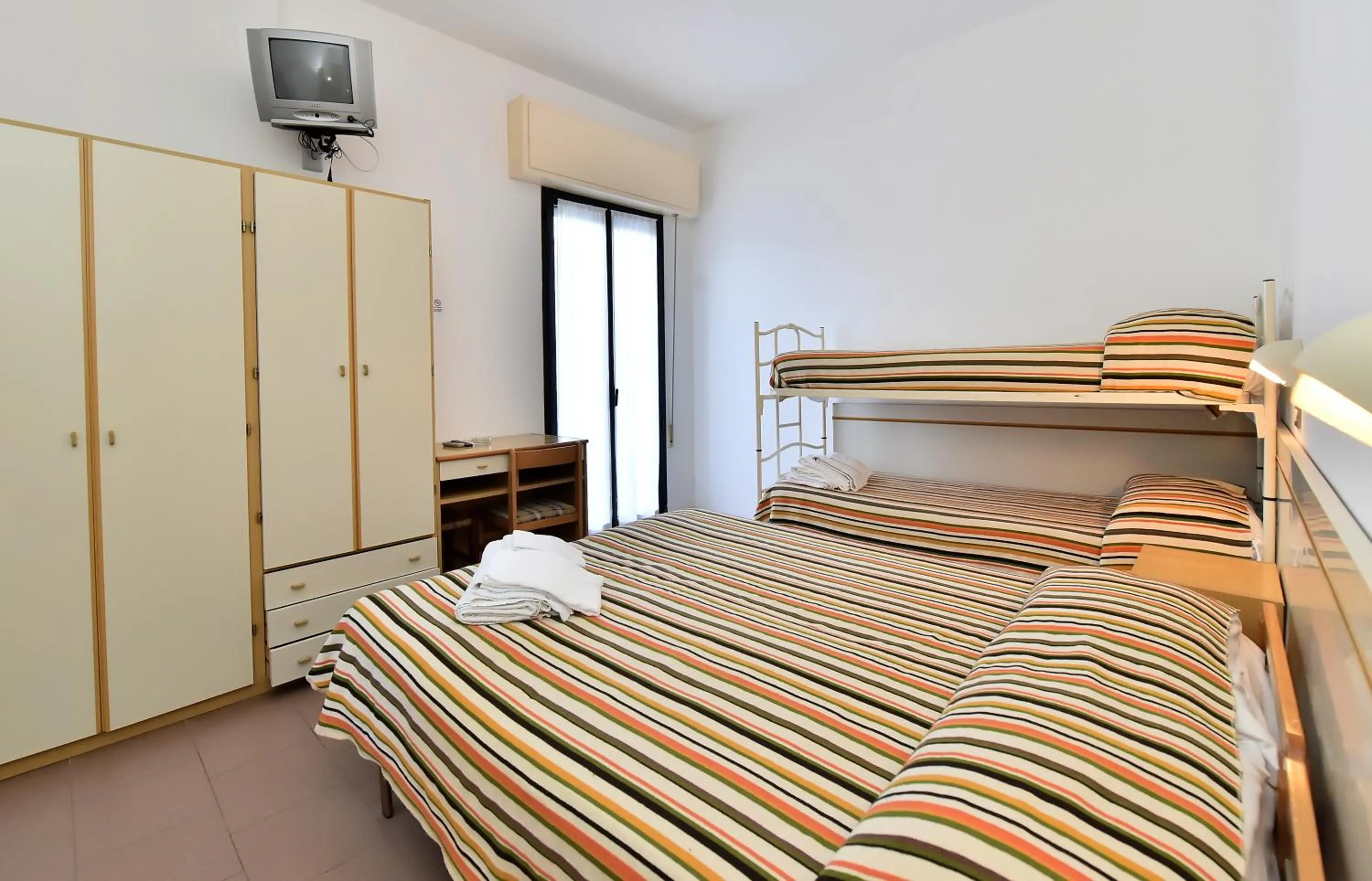 Bedroom, Bed in Hotel Doria