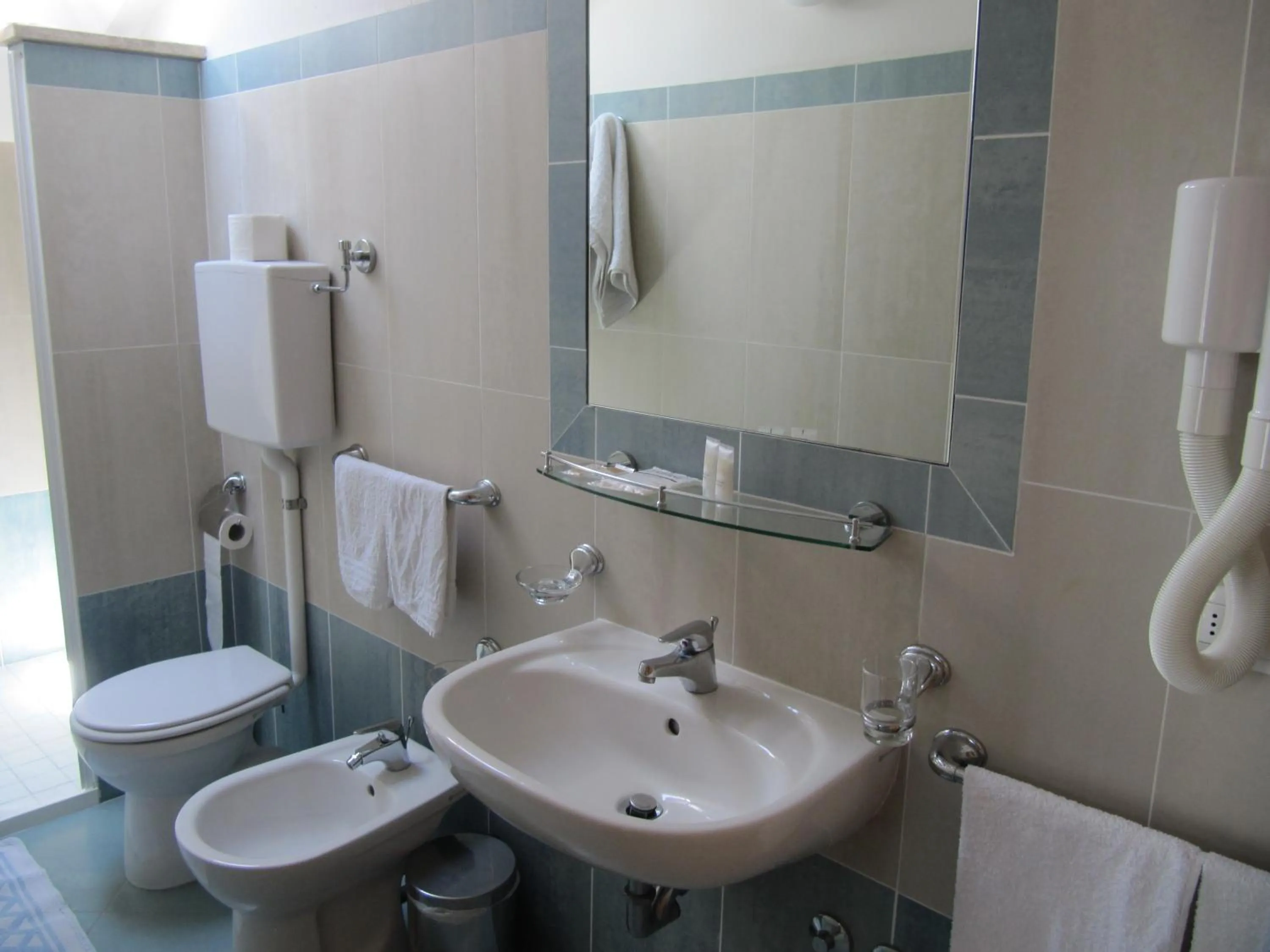 Bathroom in Hotel Doria