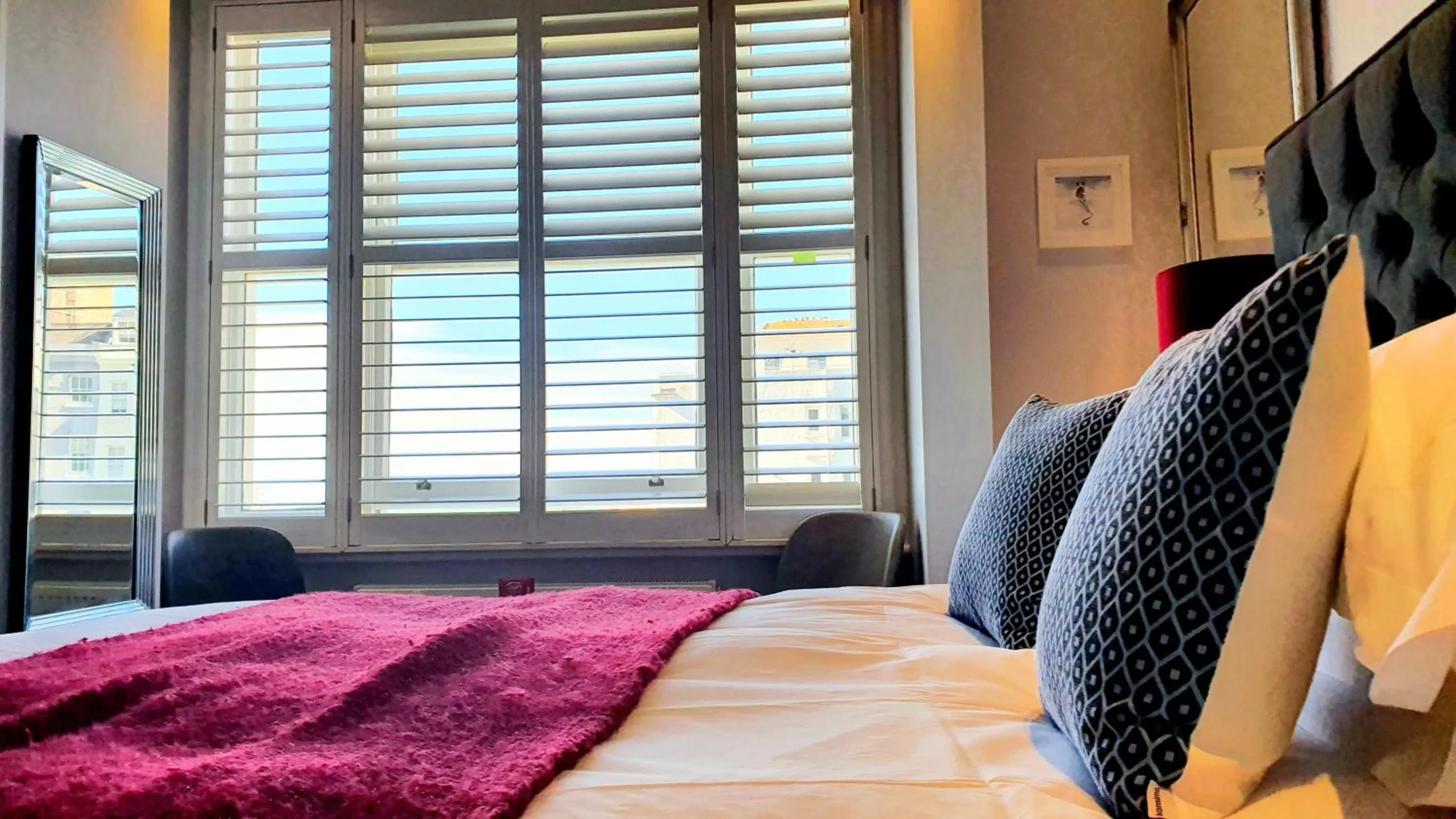 Bedroom, Bed in A Room With A View - Free Parking