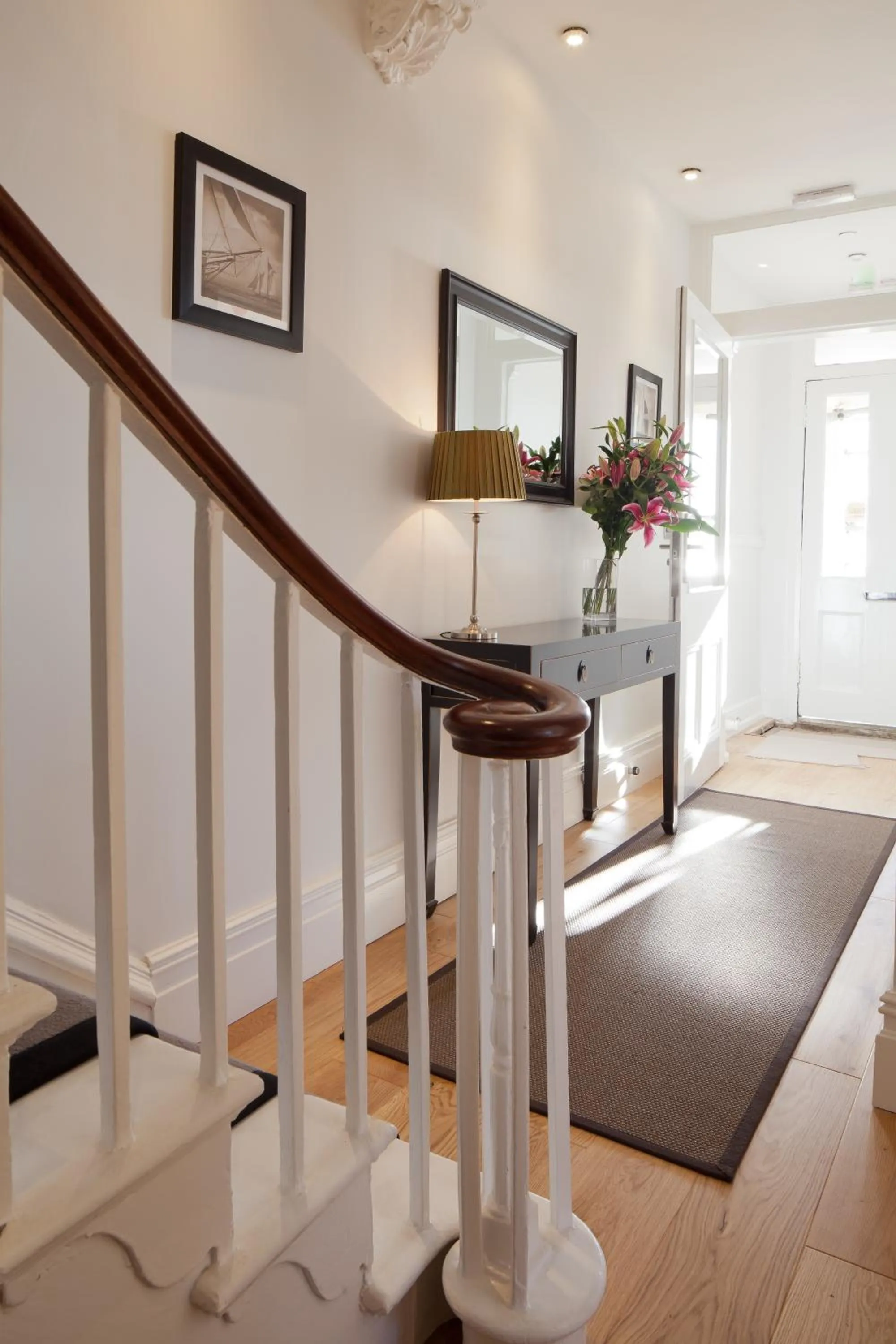 Decorative detail in A Room With A View - Free Parking