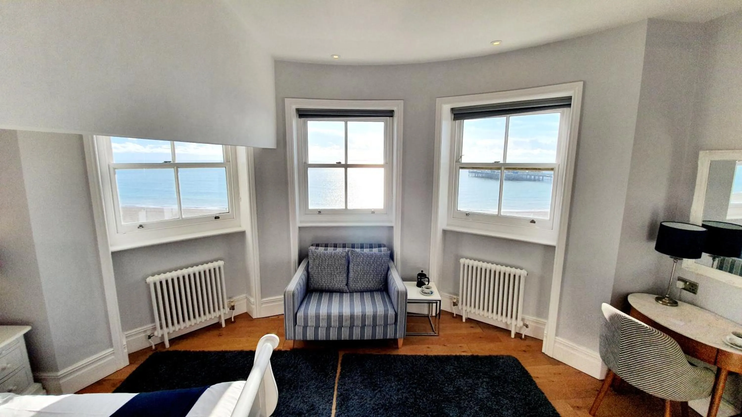 Seating area, Bed in A Room With A View - Free Parking