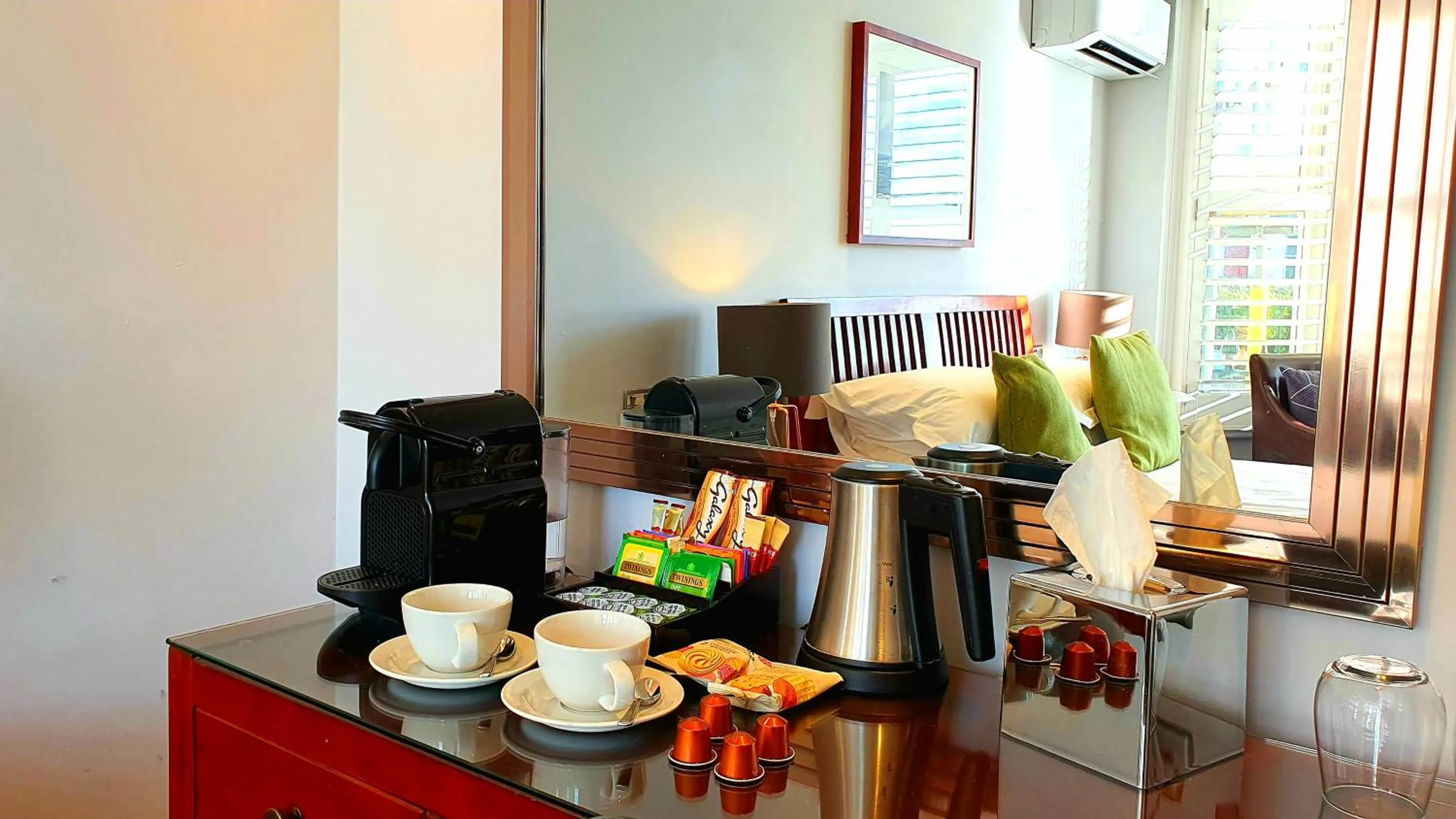 Food and drinks in A Room With A View - Free Parking