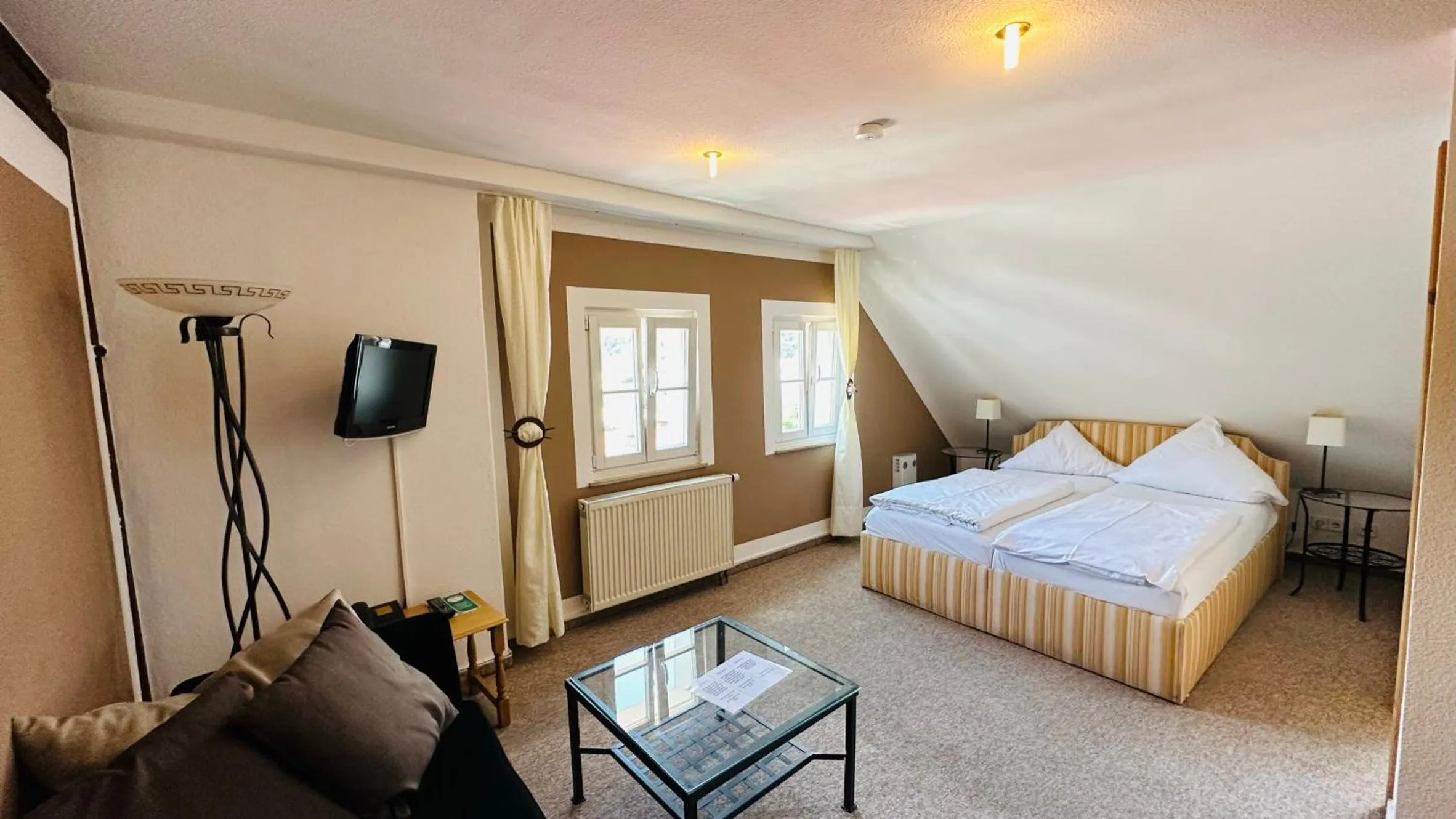 Photo of the whole room, Bed in Hotel Erbgericht