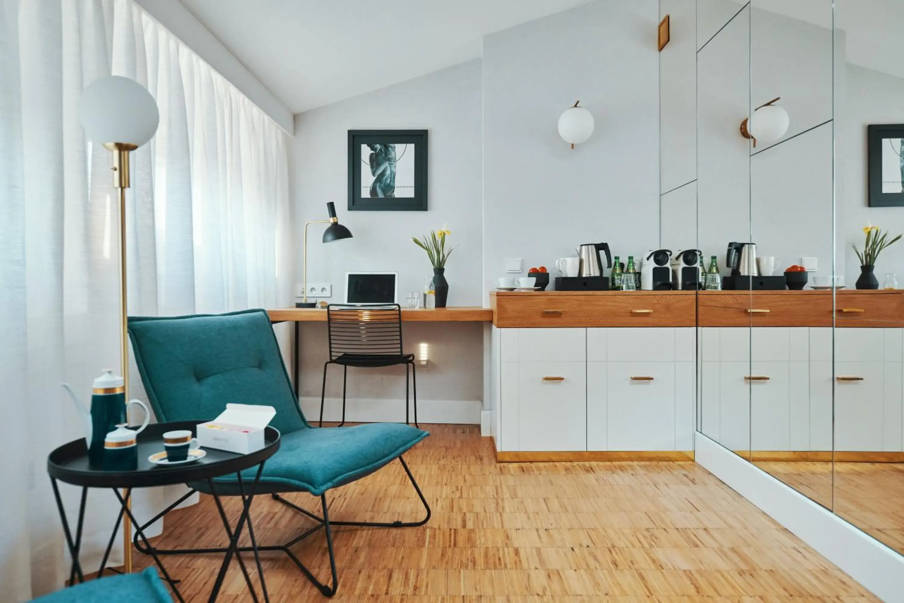 Photo of the whole room in ARTHOTEL STALOWA 52 Photo of the whole room in ARTHOTEL STALOWA 52