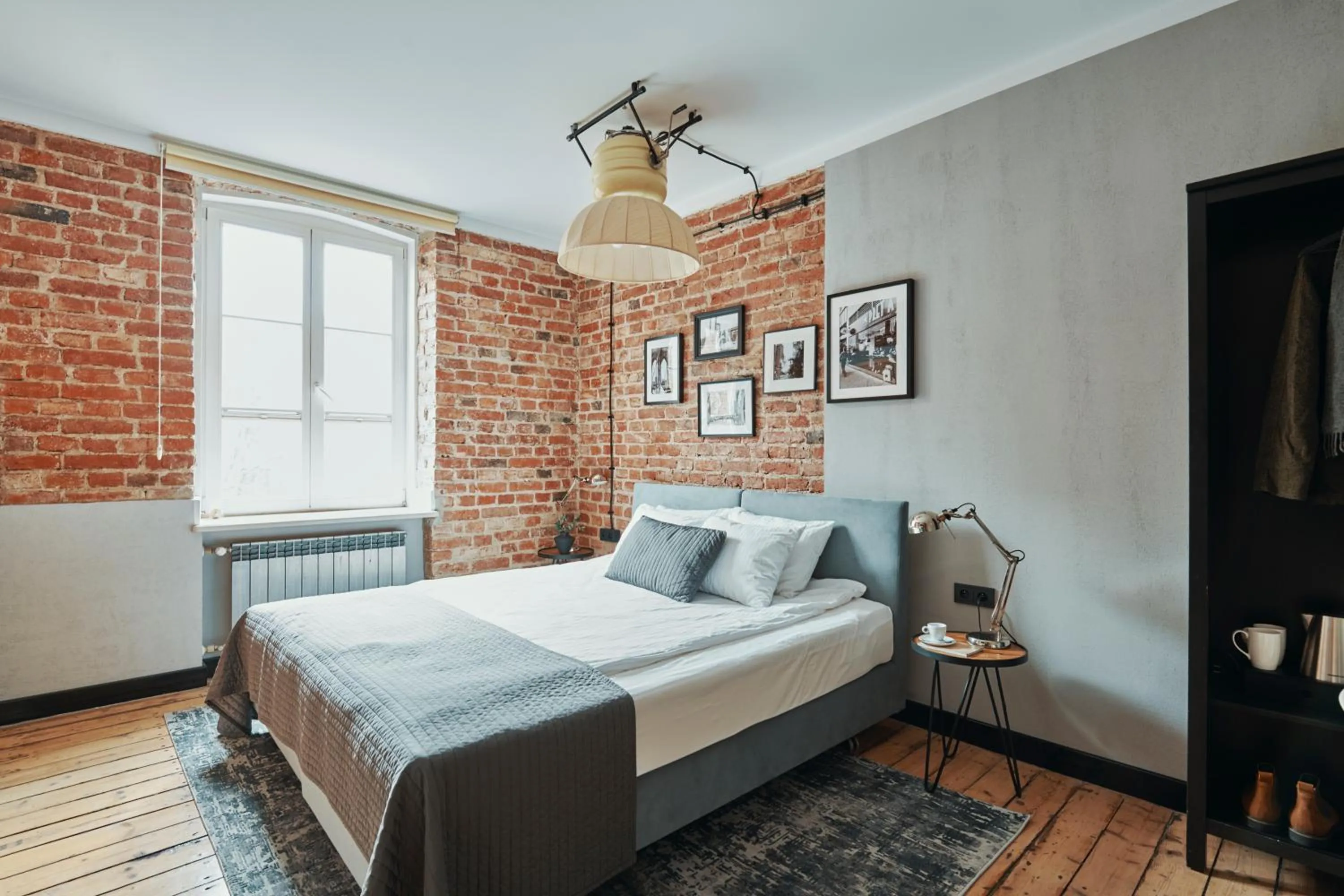 Photo of the whole room, Bed in ARTHOTEL STALOWA 52