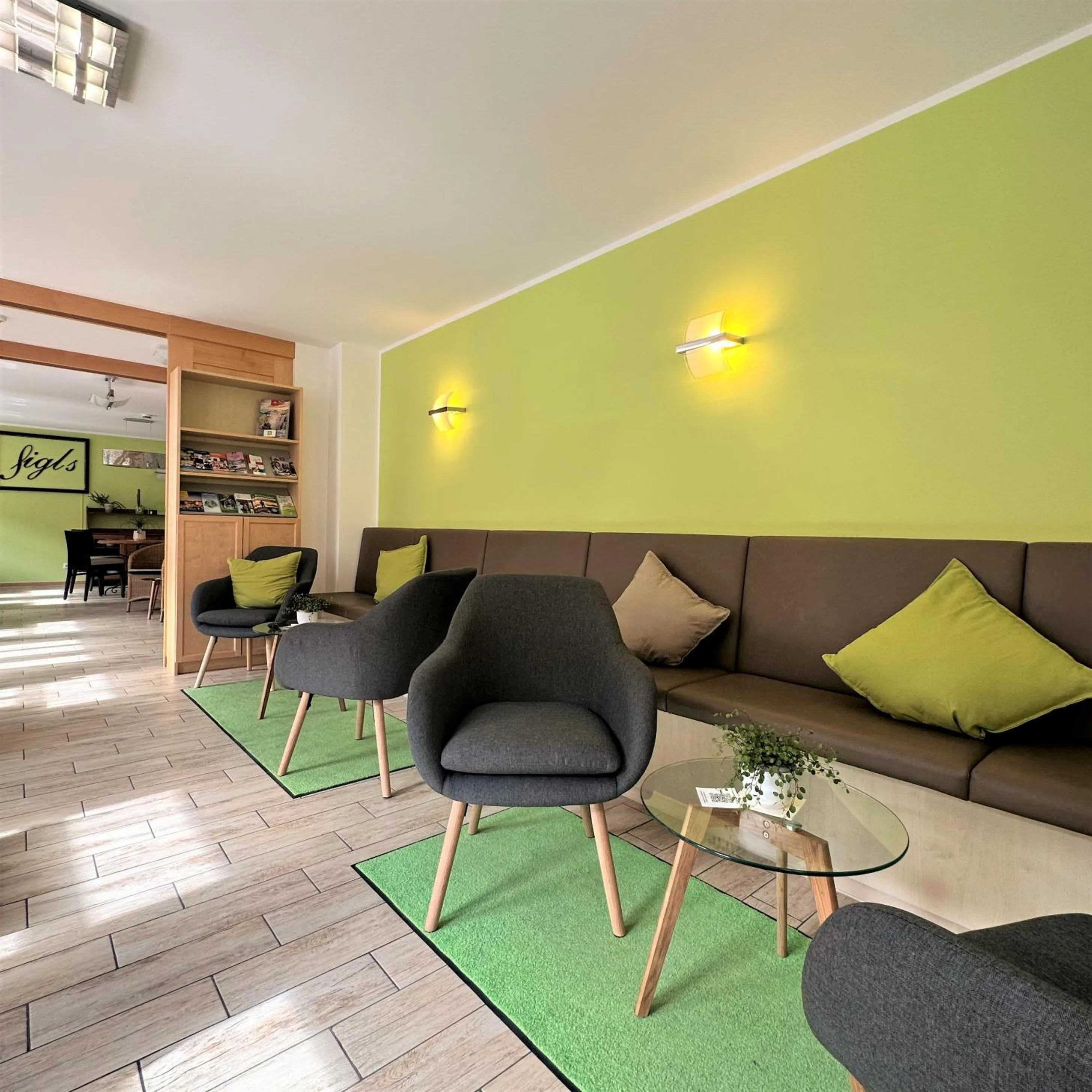 Communal lounge/ TV room in Das Sigl's