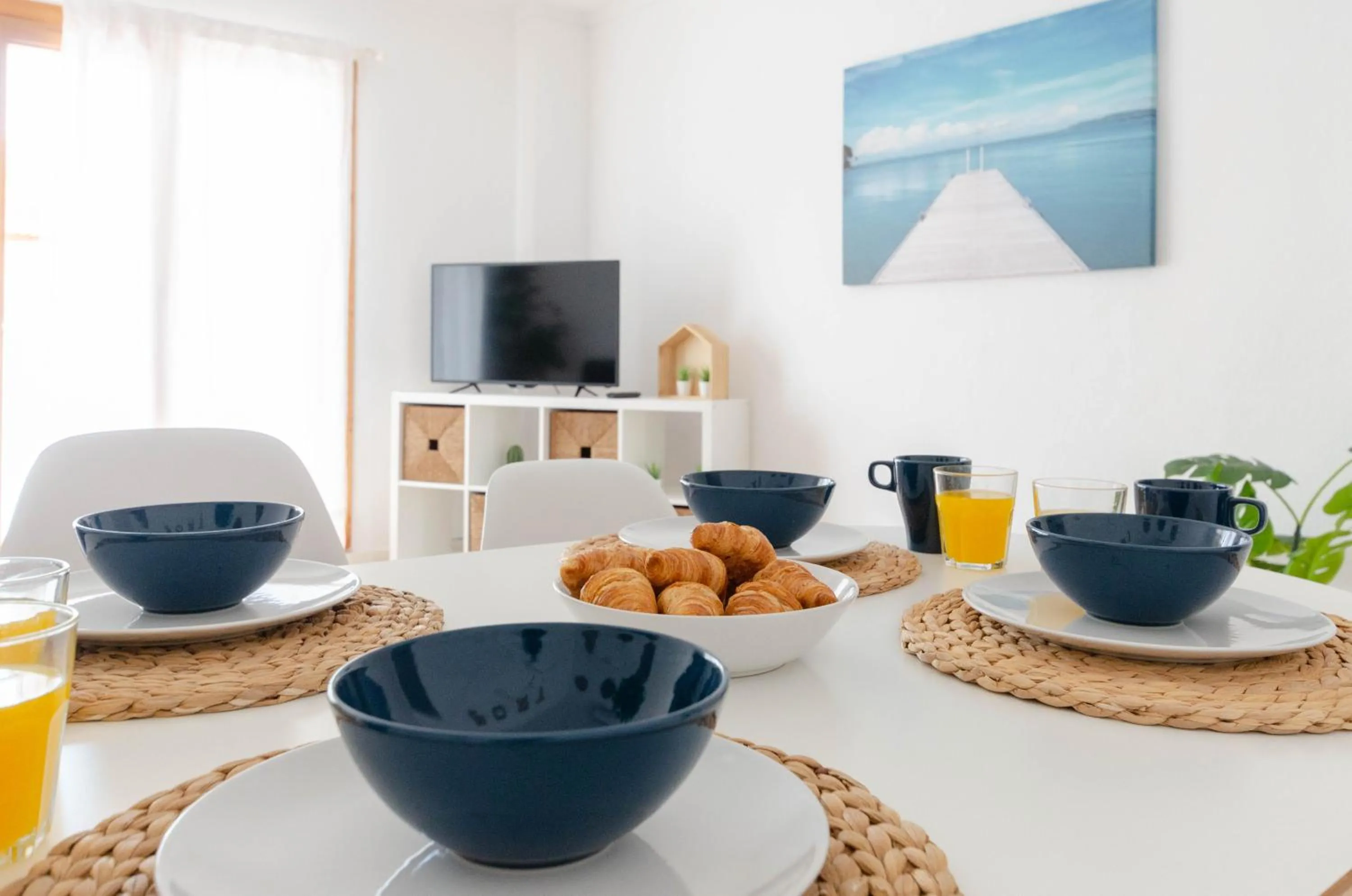 Dining area in Port Apartments