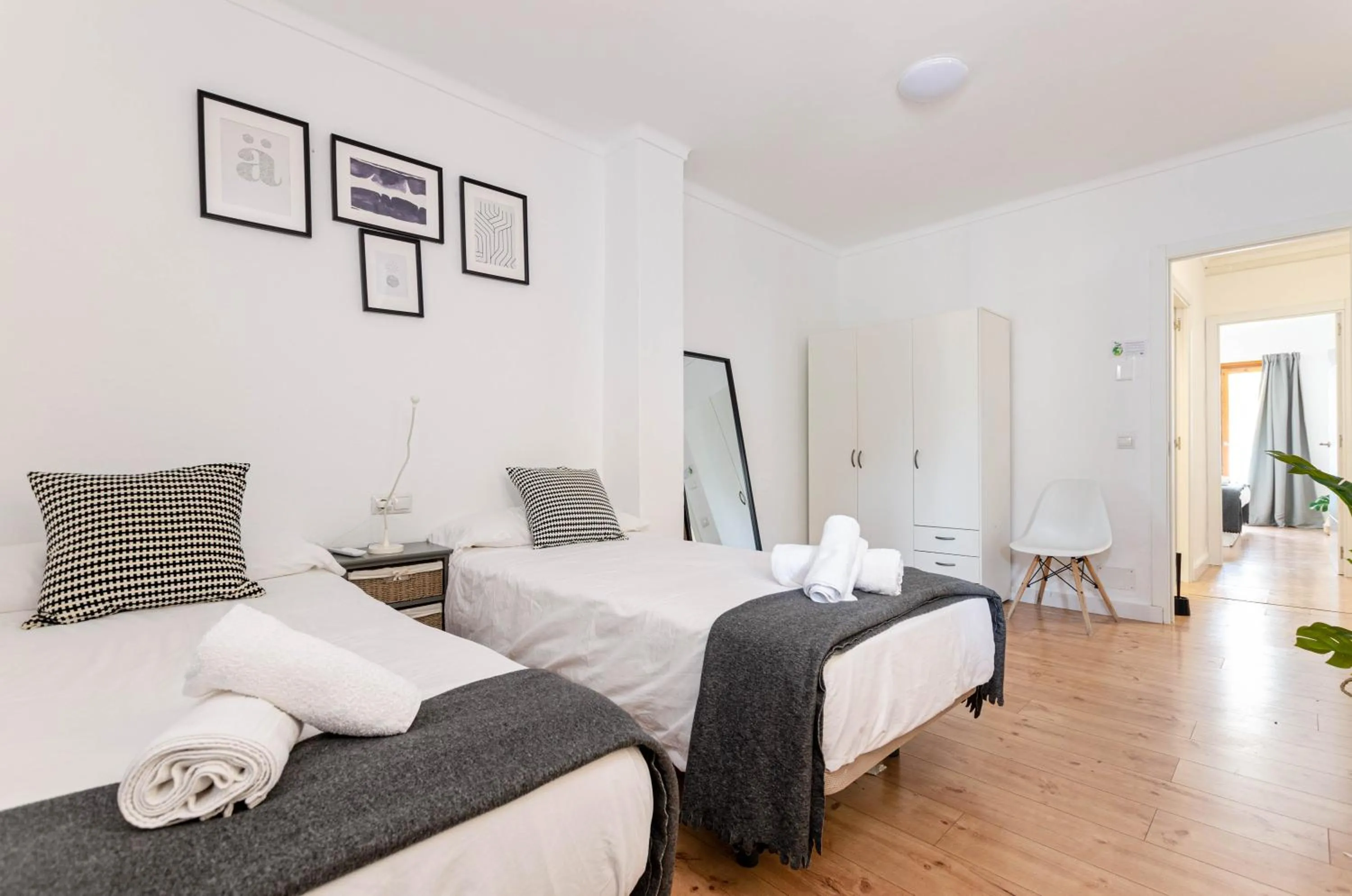 Bedroom, Bed in Port Apartments