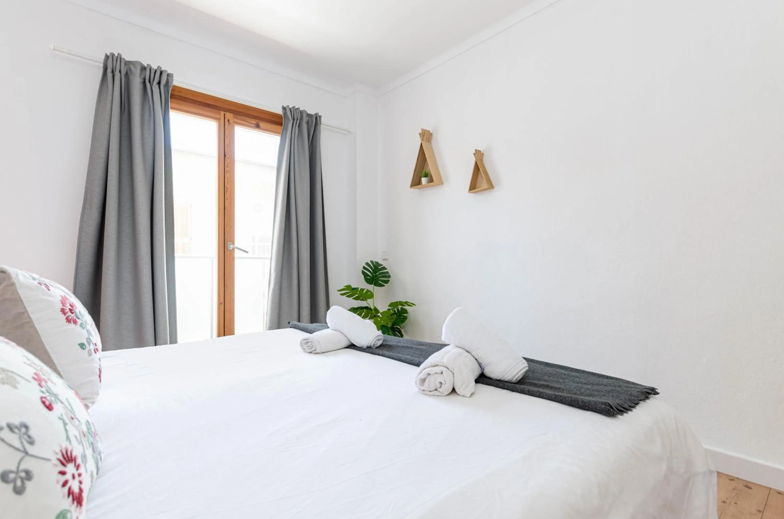 Bed in Port Apartments