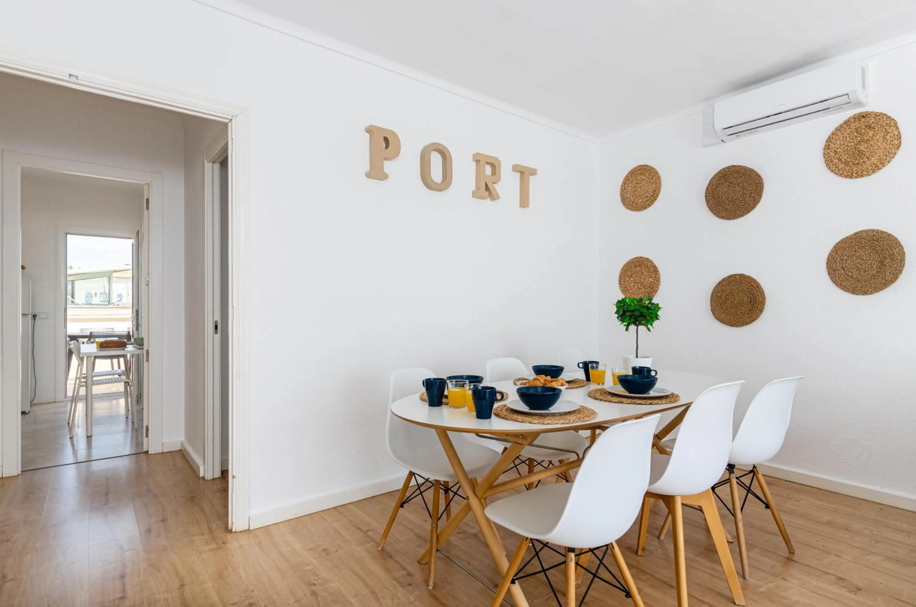Dining area in Port Apartments