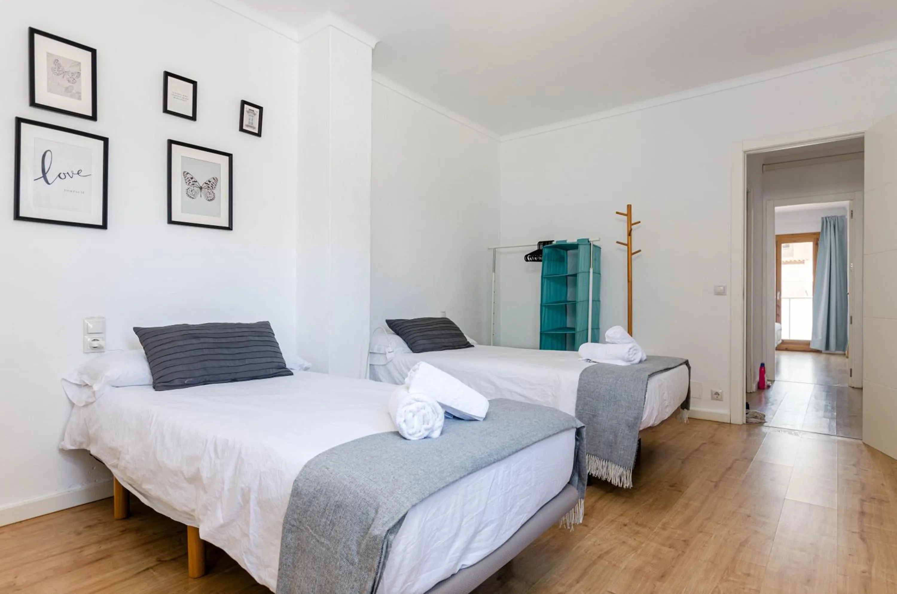 Bedroom, Bed in Port Apartments
