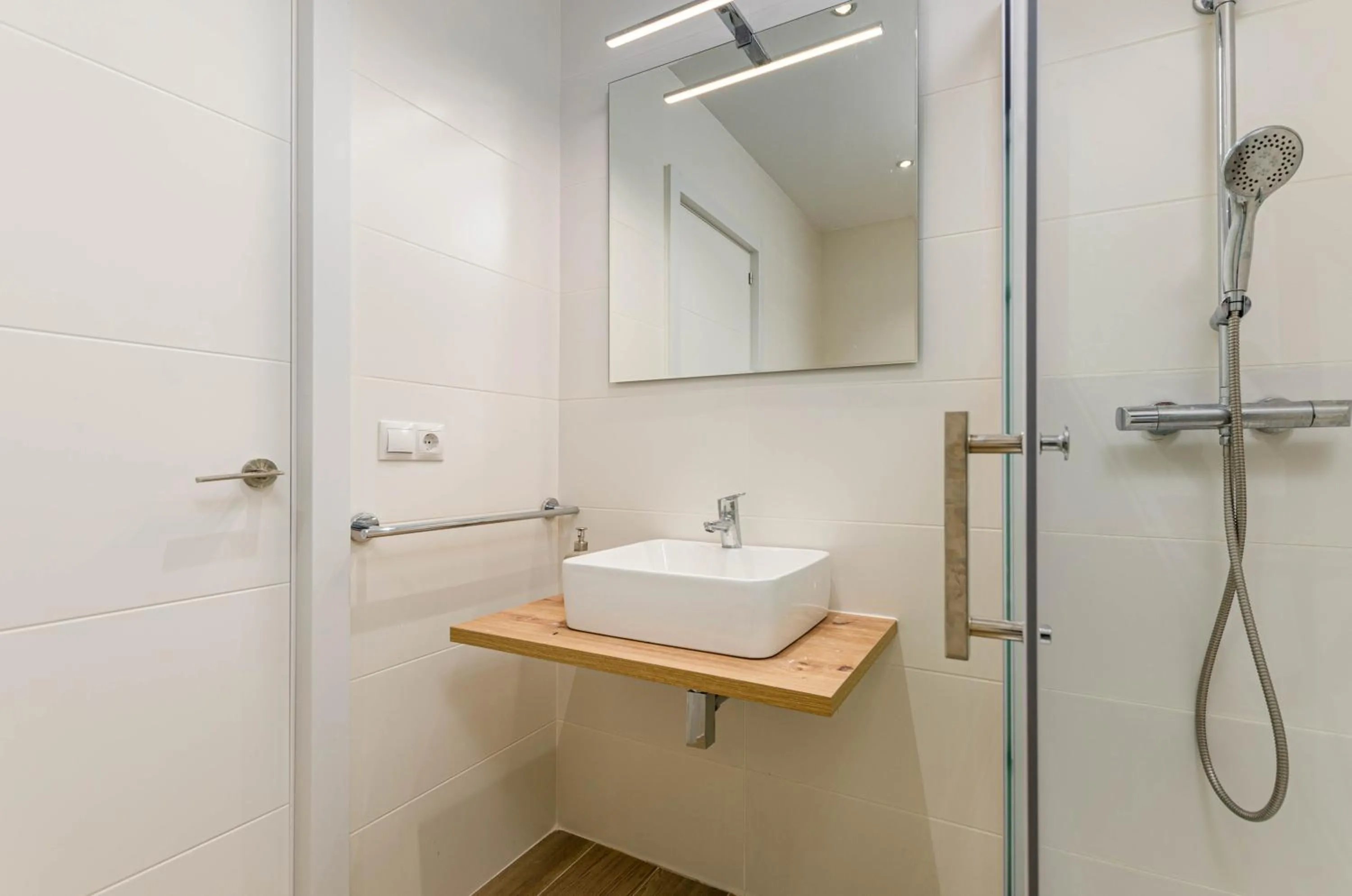 Shower in Port Apartments