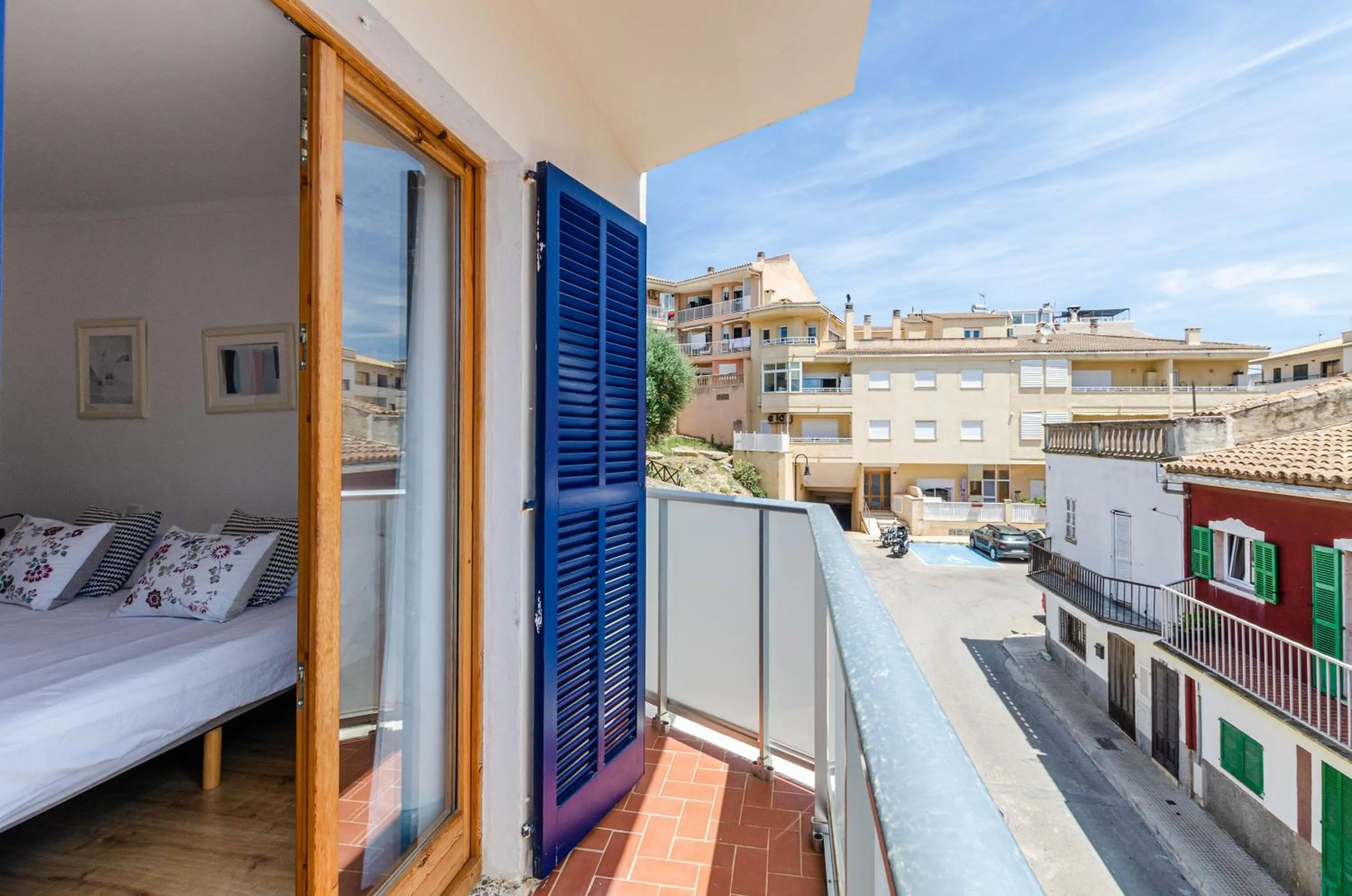 City view, Bed in Port Apartments