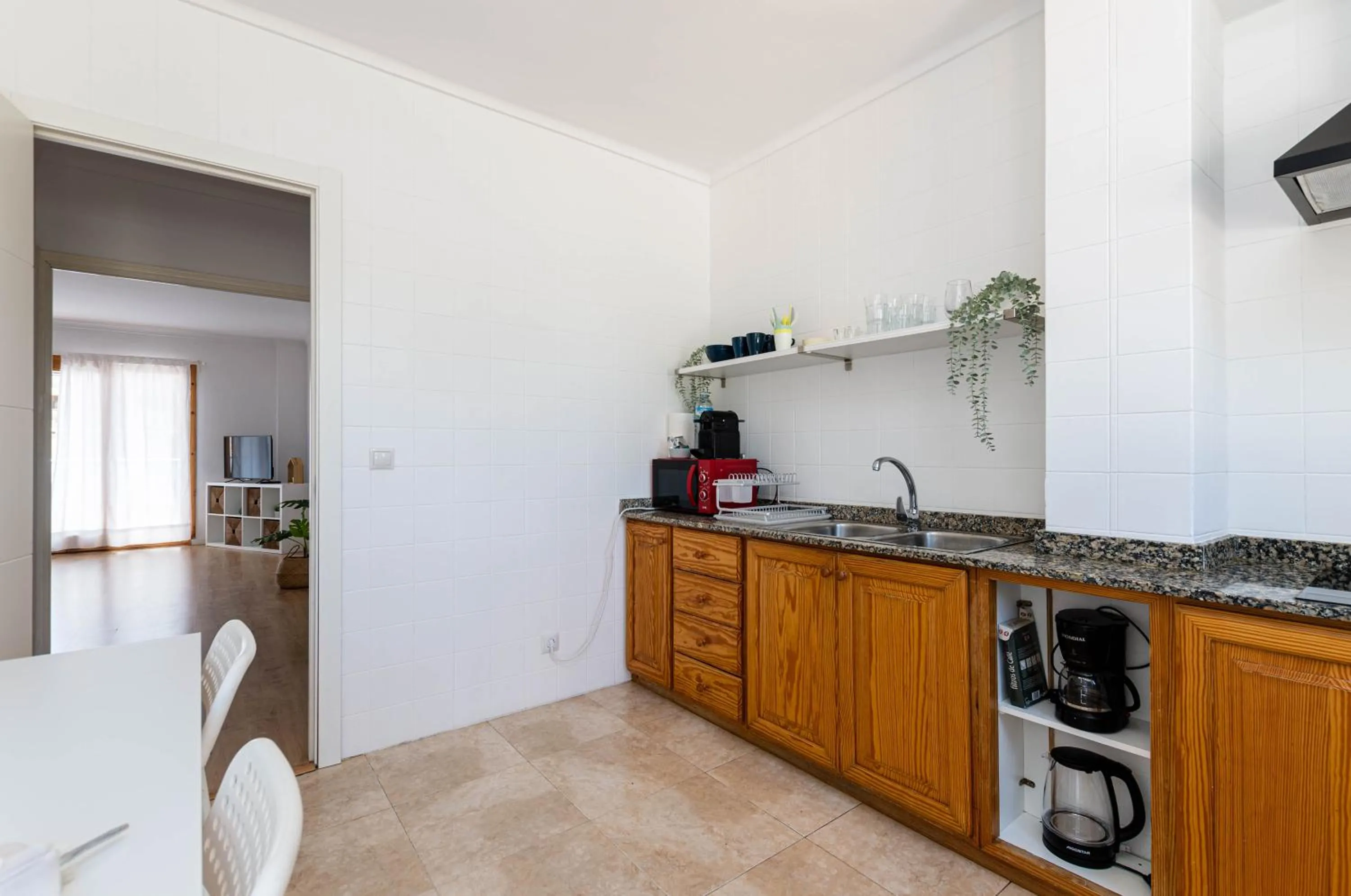 Kitchen or kitchenette in Port Apartments