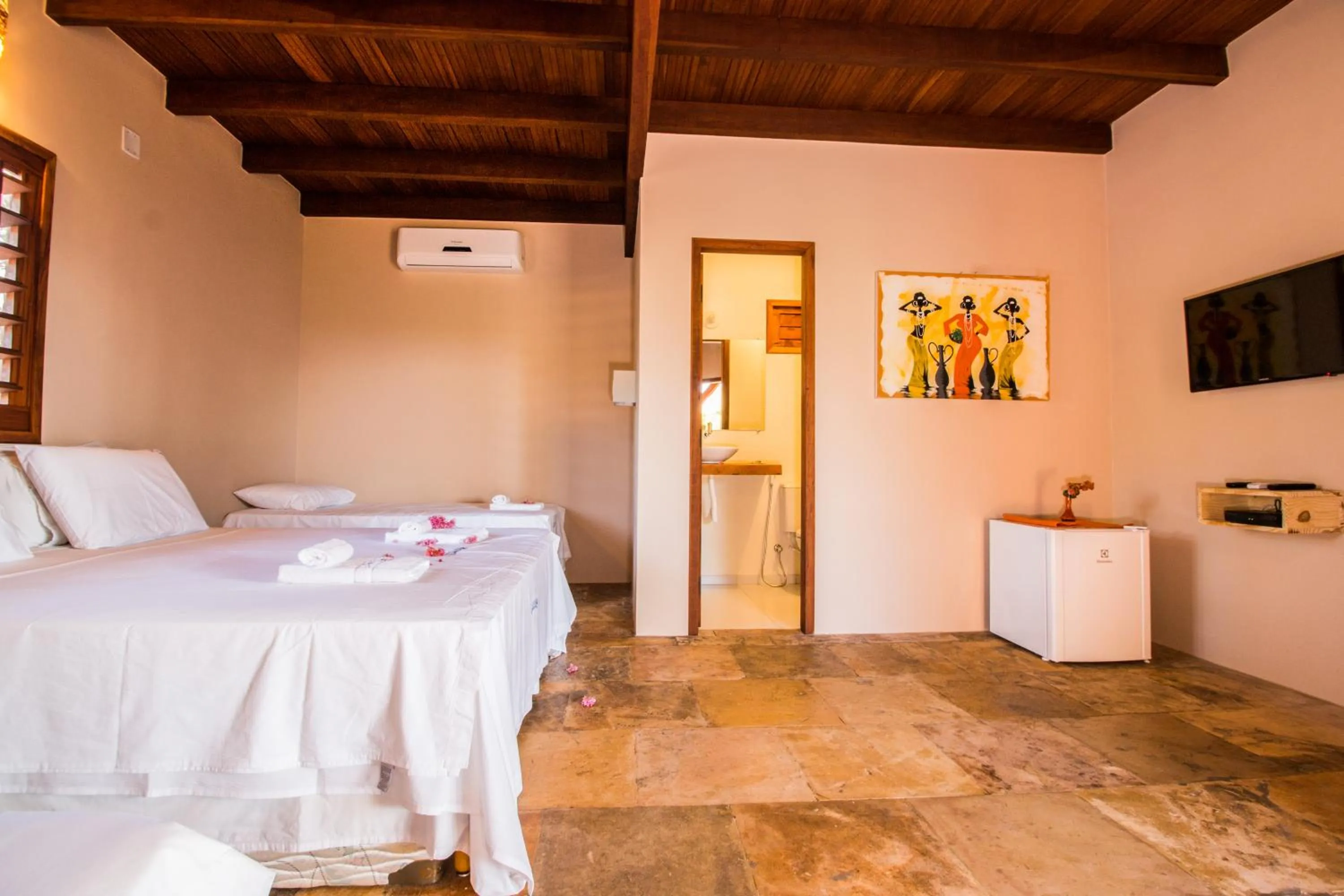 Photo of the whole room, Bed in Pousada Vento do Kite