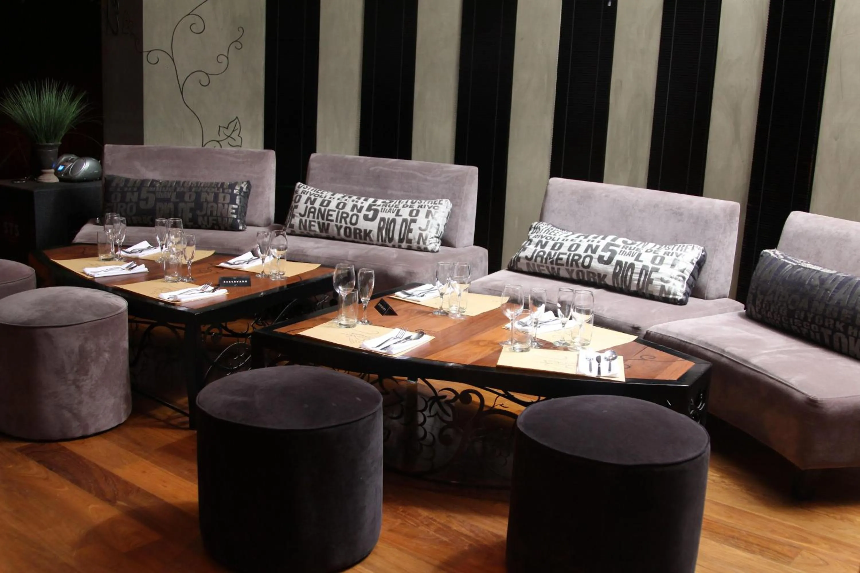 Restaurant/places to eat in Hotel Tomaso