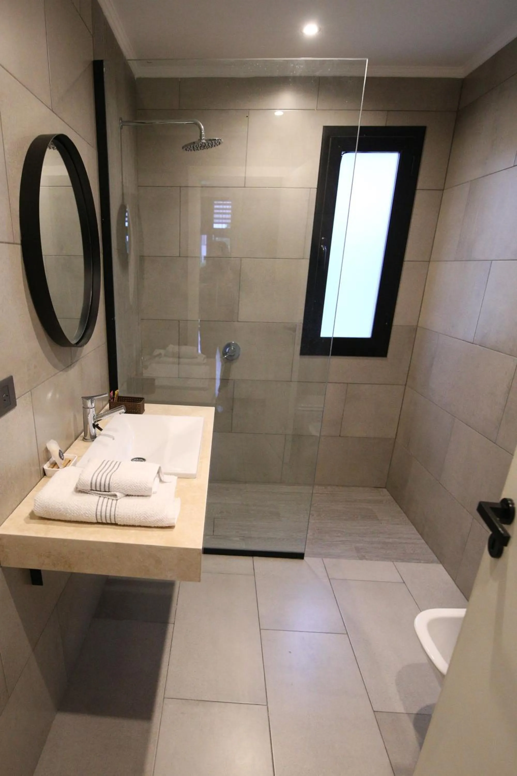 Shower in Hotel Tomaso