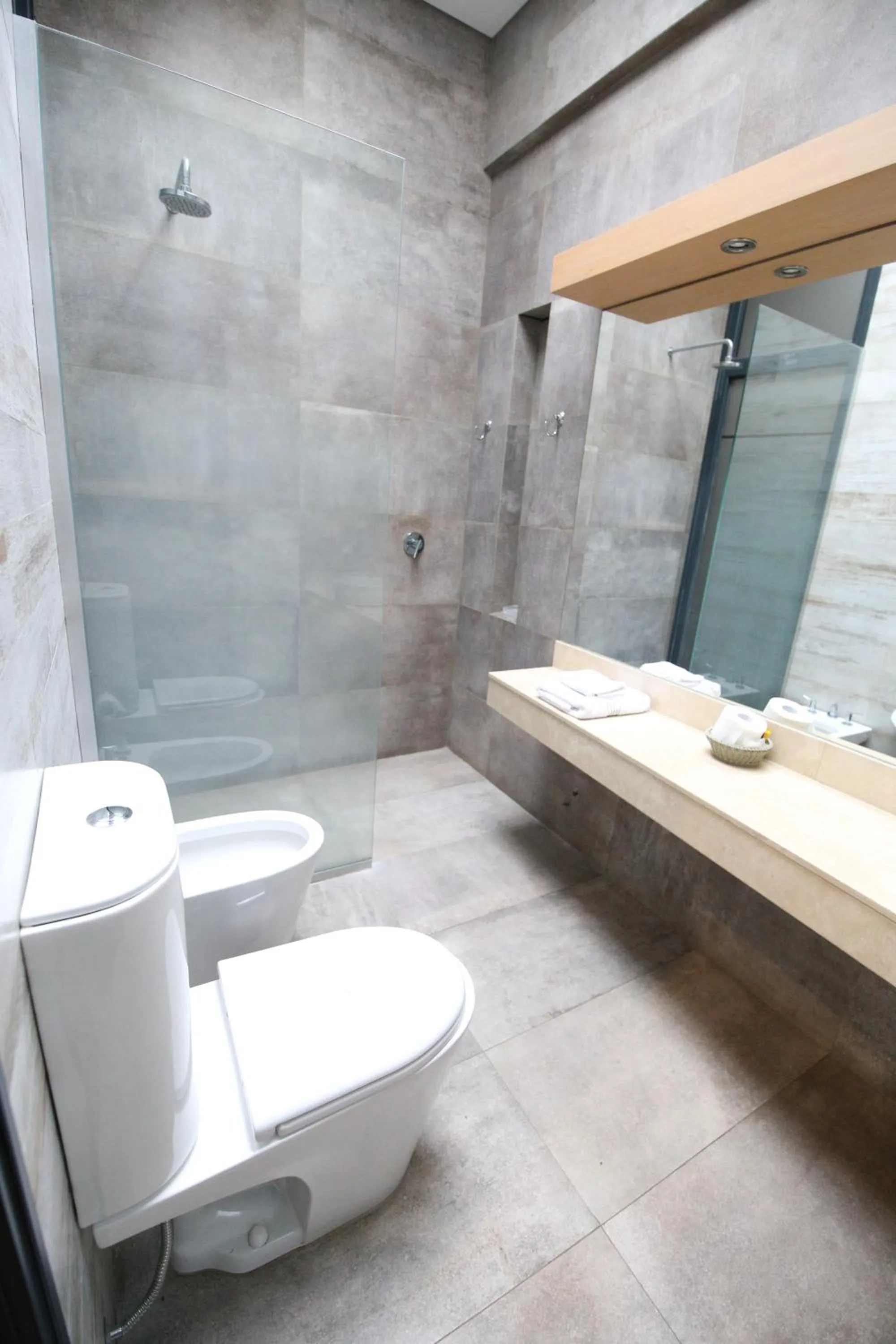 Shower in Hotel Tomaso