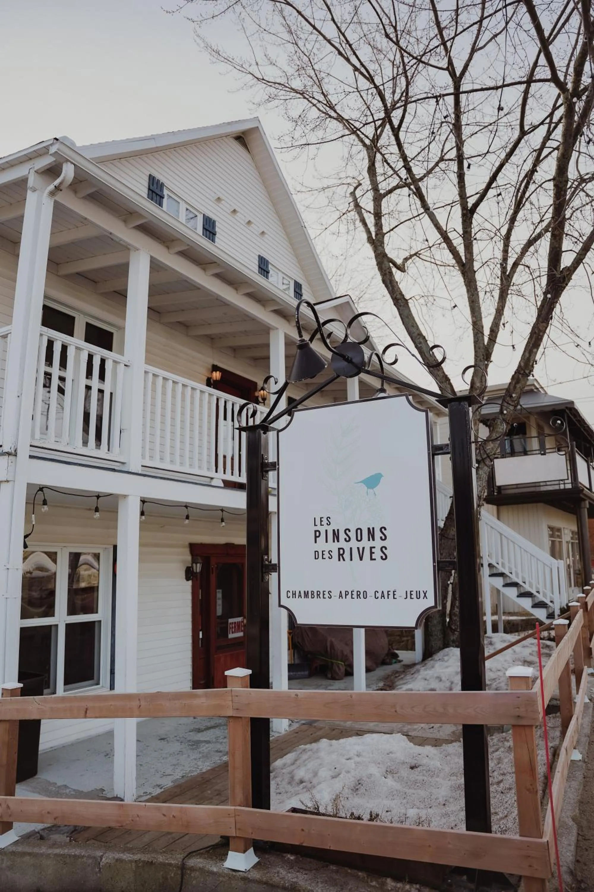 Property logo or sign in Les Pinsons des Rives