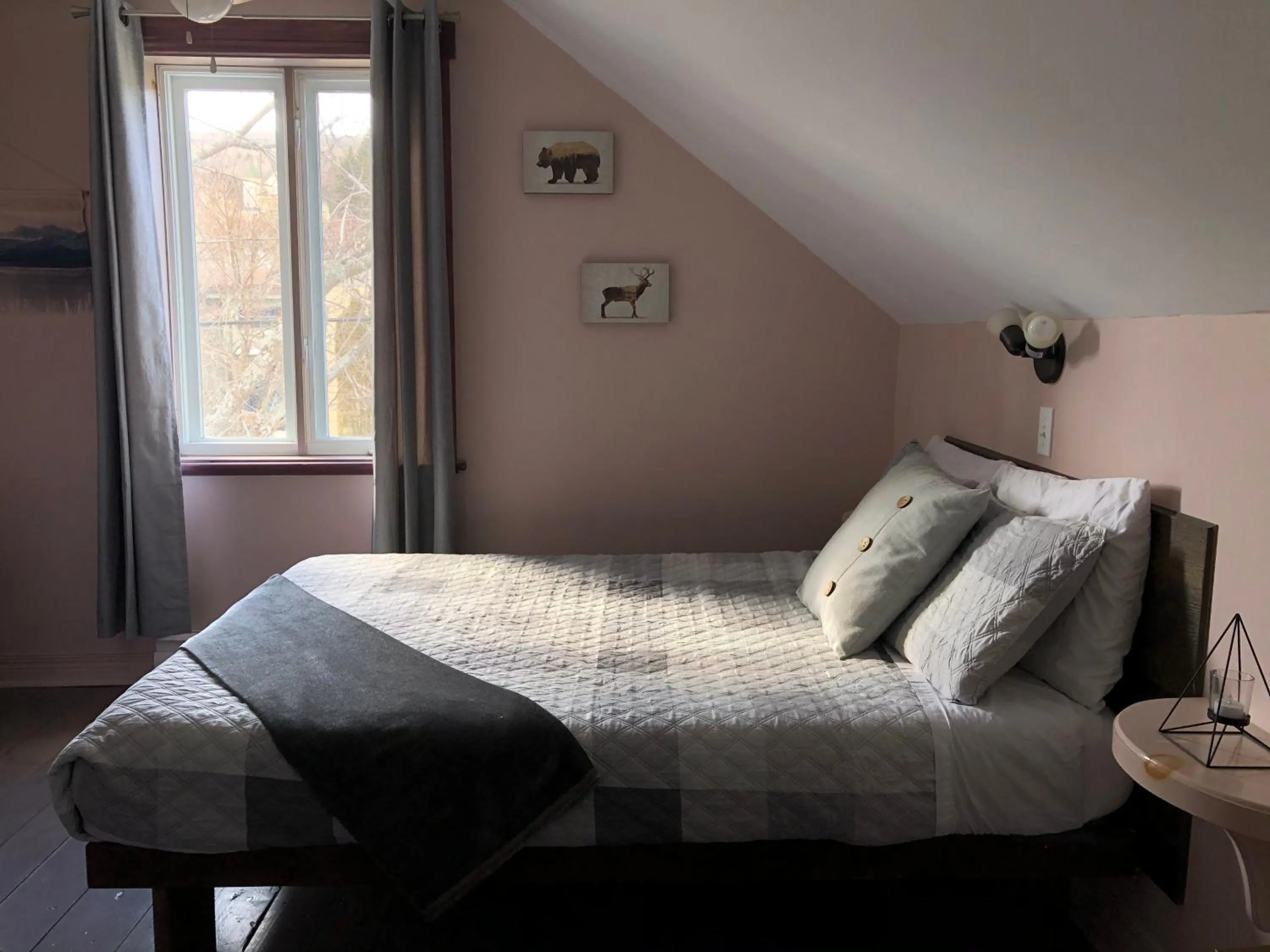 Budget Double Room in Les Pinsons des Rives
