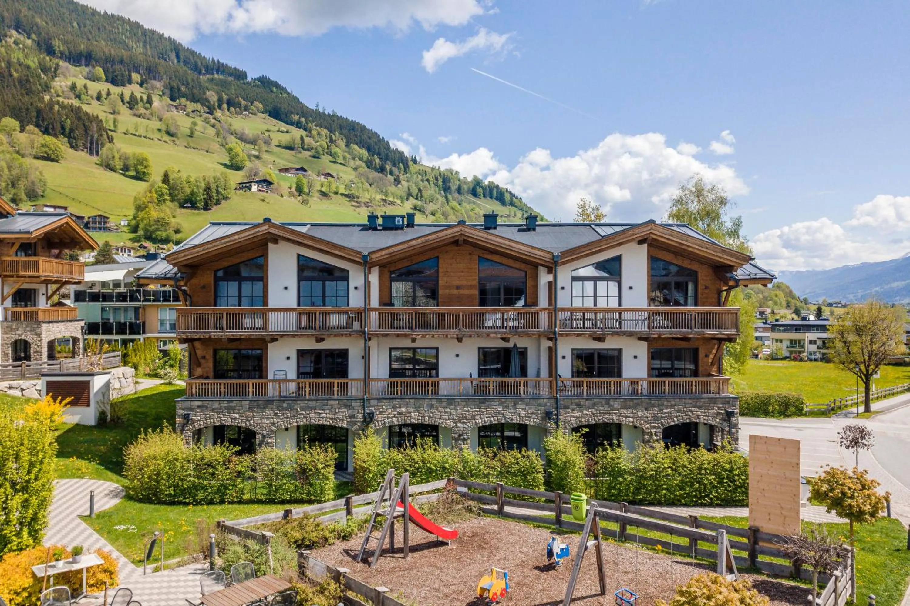 Property building in Tauernsuites Mitterwirt by ALPS RESORTS