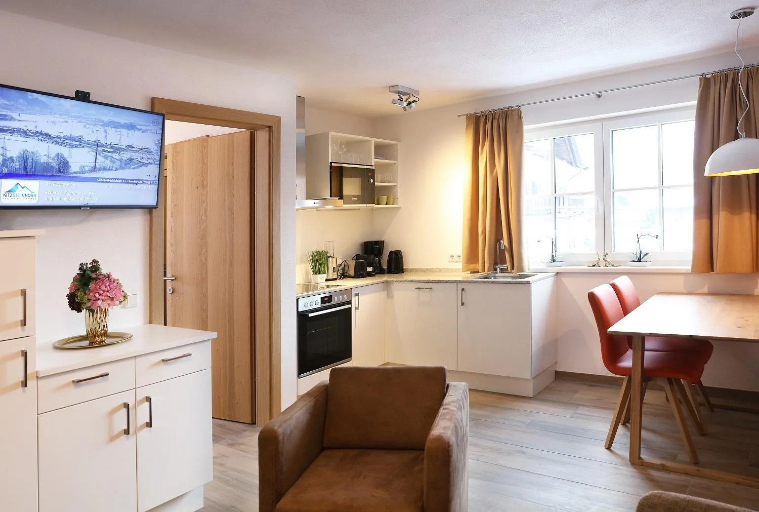 Kitchen or kitchenette in Tauernsuites Mitterwirt by ALPS RESORTS