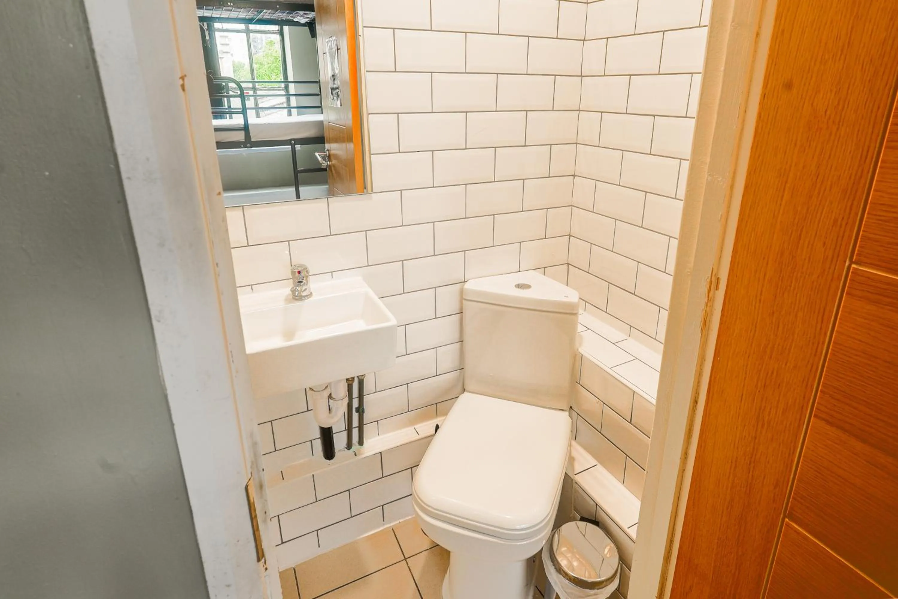 Toilet in Rest Up London