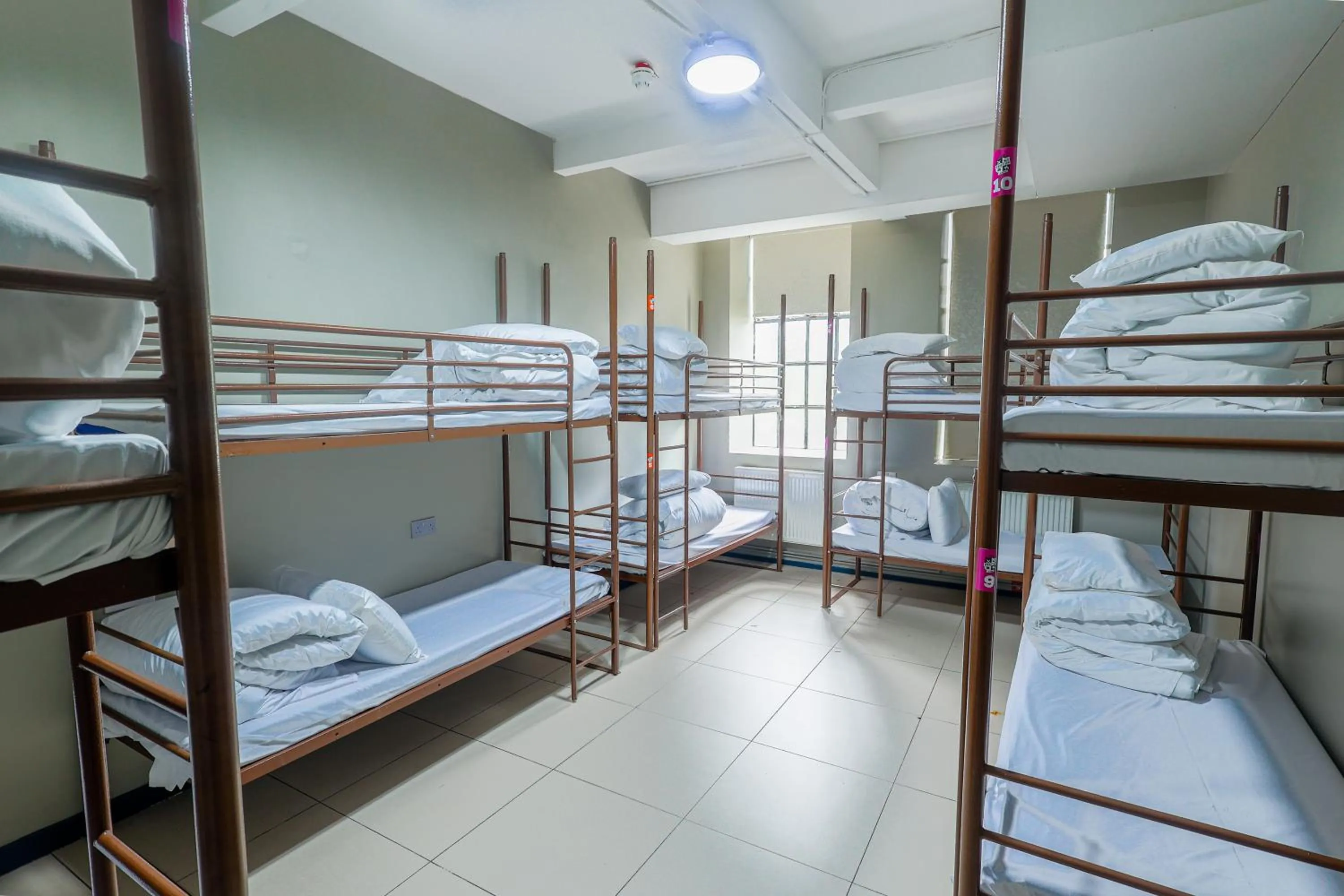 Bedroom, Bed in Rest Up London