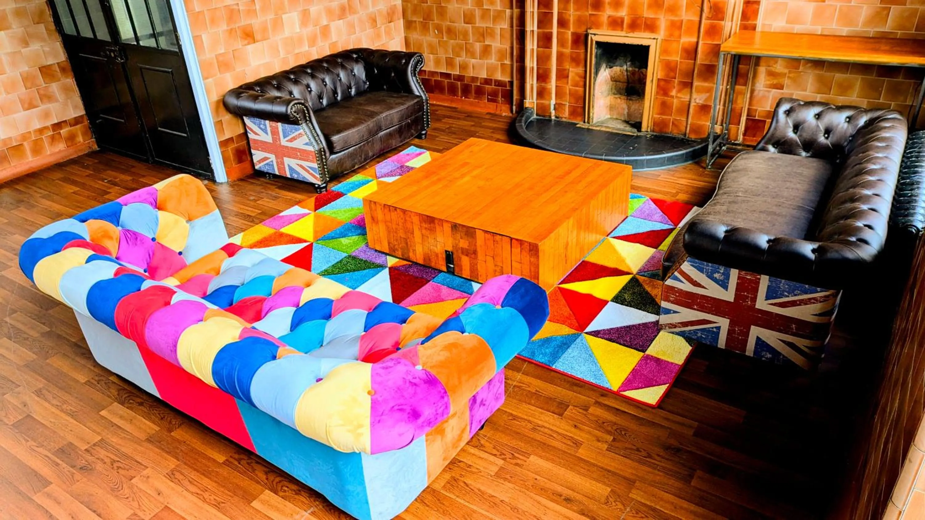 Living room, Bed in Rest Up London