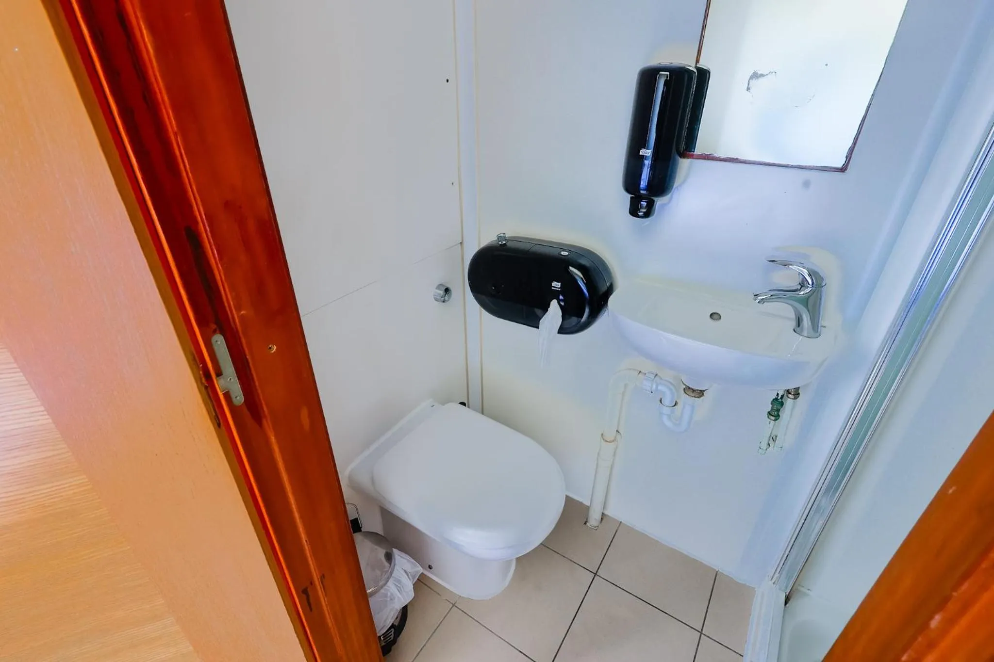 Toilet in Rest Up London