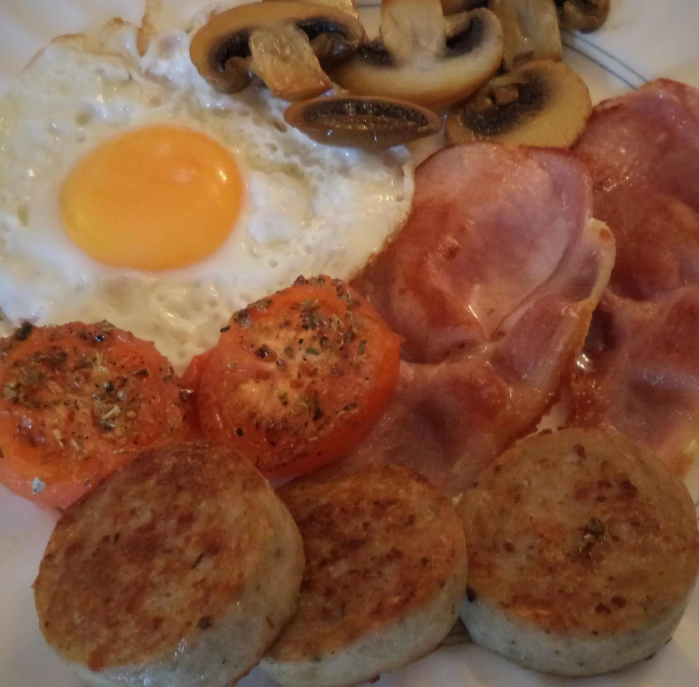 English/Irish breakfast in Stratton Gardens