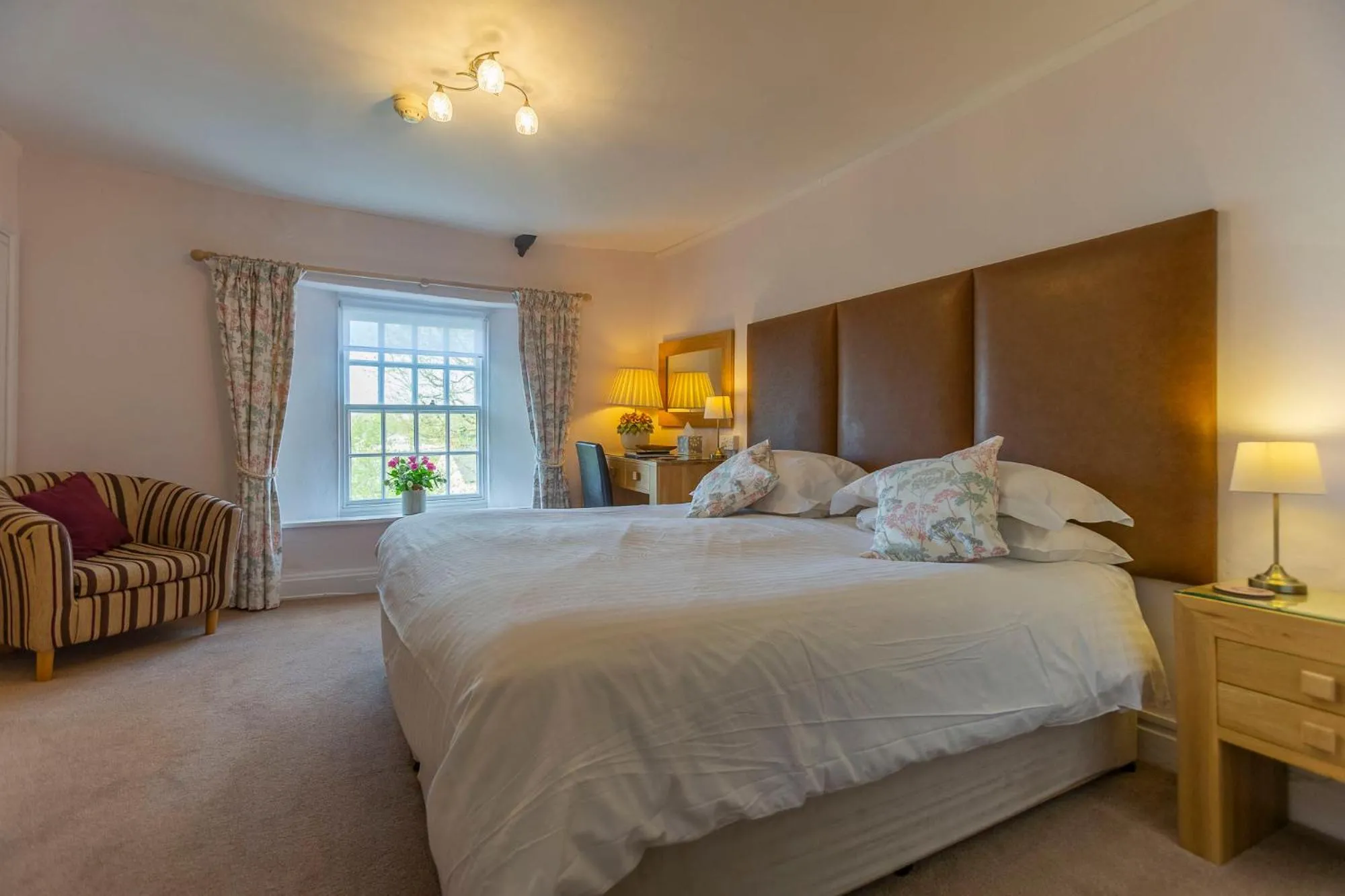 Bed in Stratton Gardens