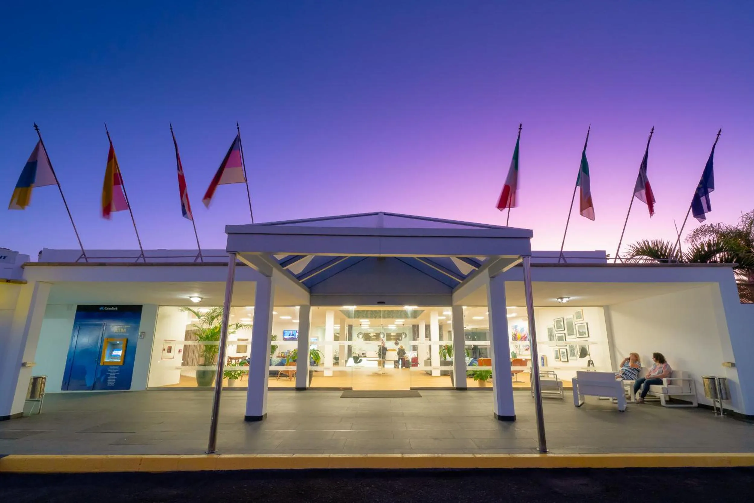 Property building in Apartamentos Santa Rosa