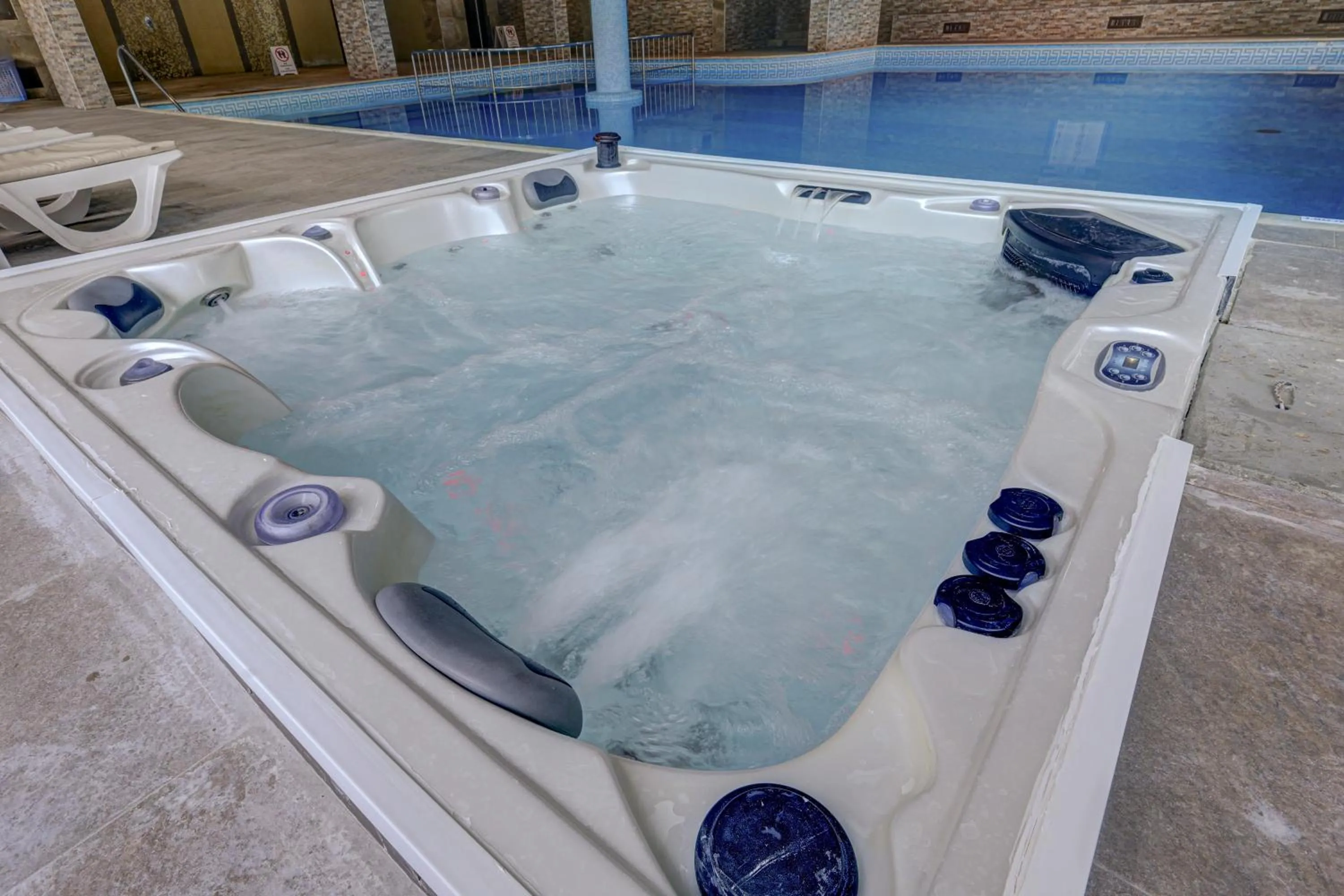 Hot Tub in Hotel Shipka All Inclusive