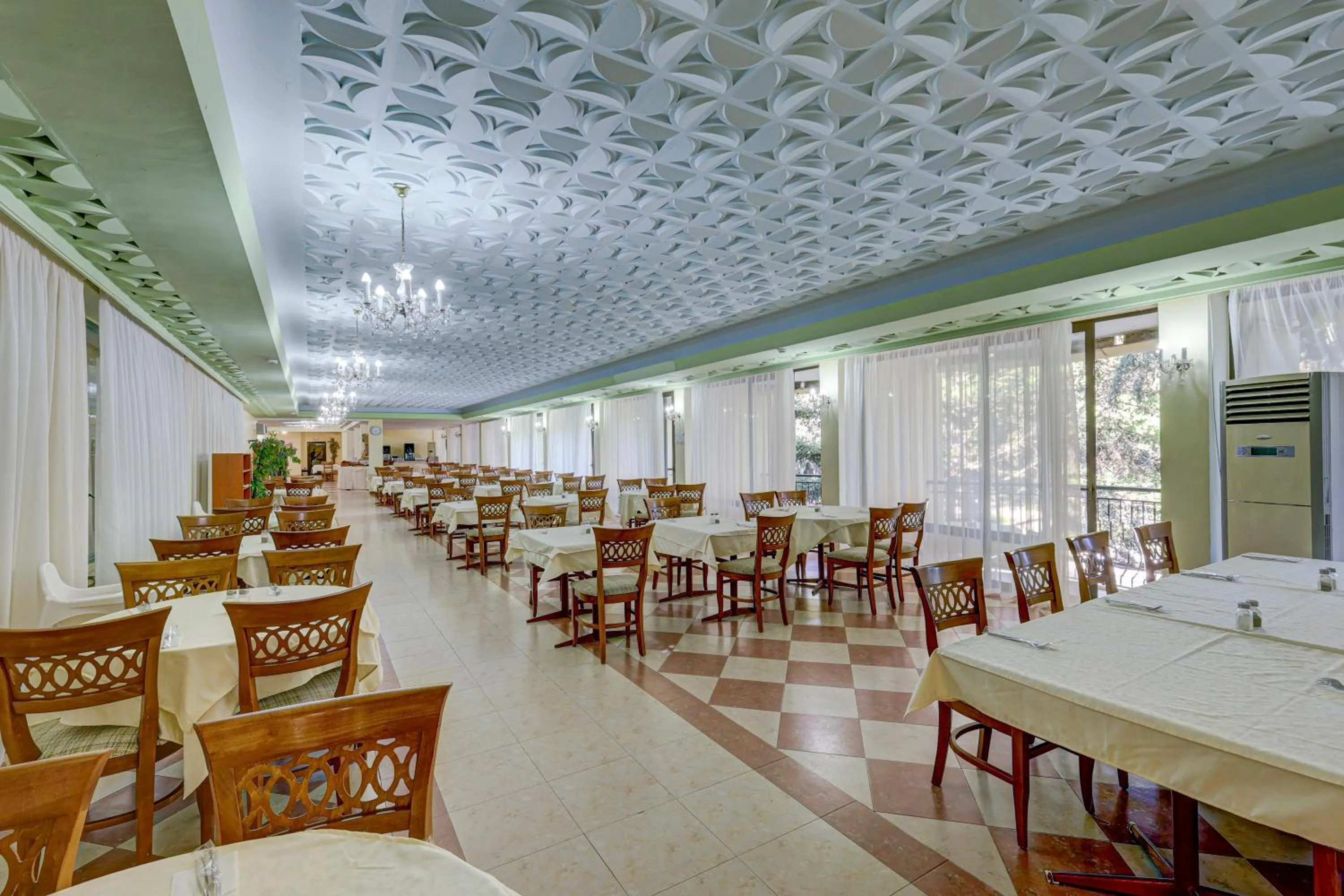 Restaurant/places to eat in Hotel Shipka All Inclusive