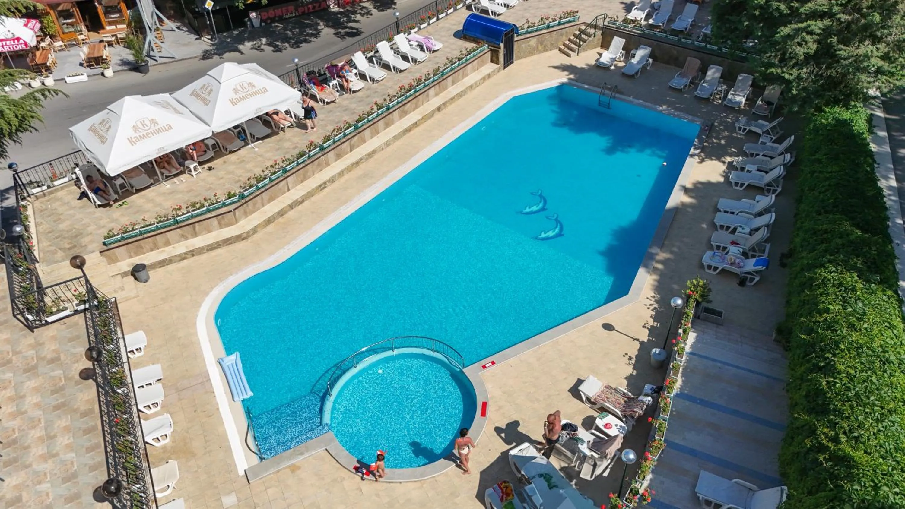 Swimming pool in Hotel Shipka All Inclusive