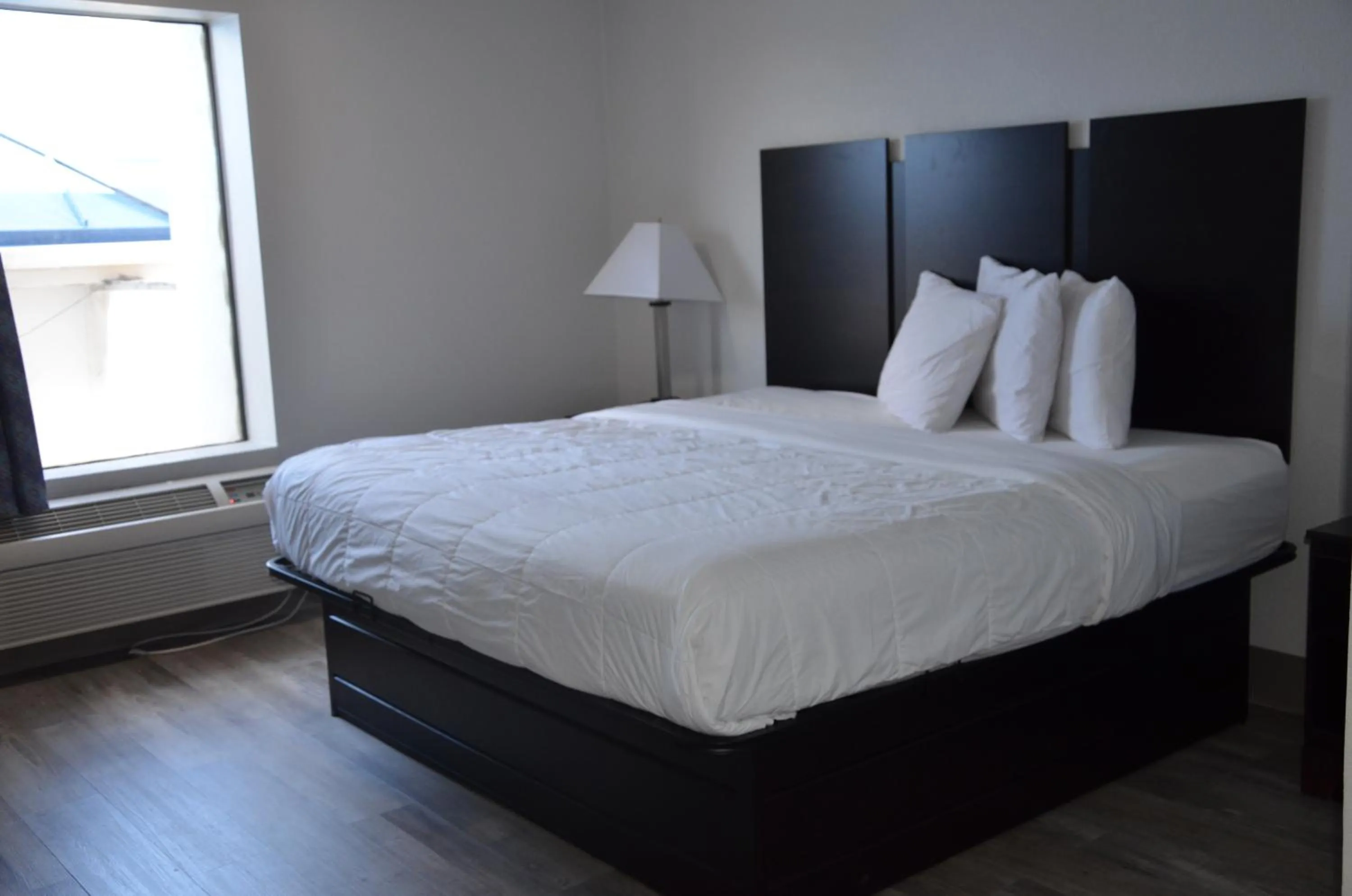 Bed in My Home & Suites Covington