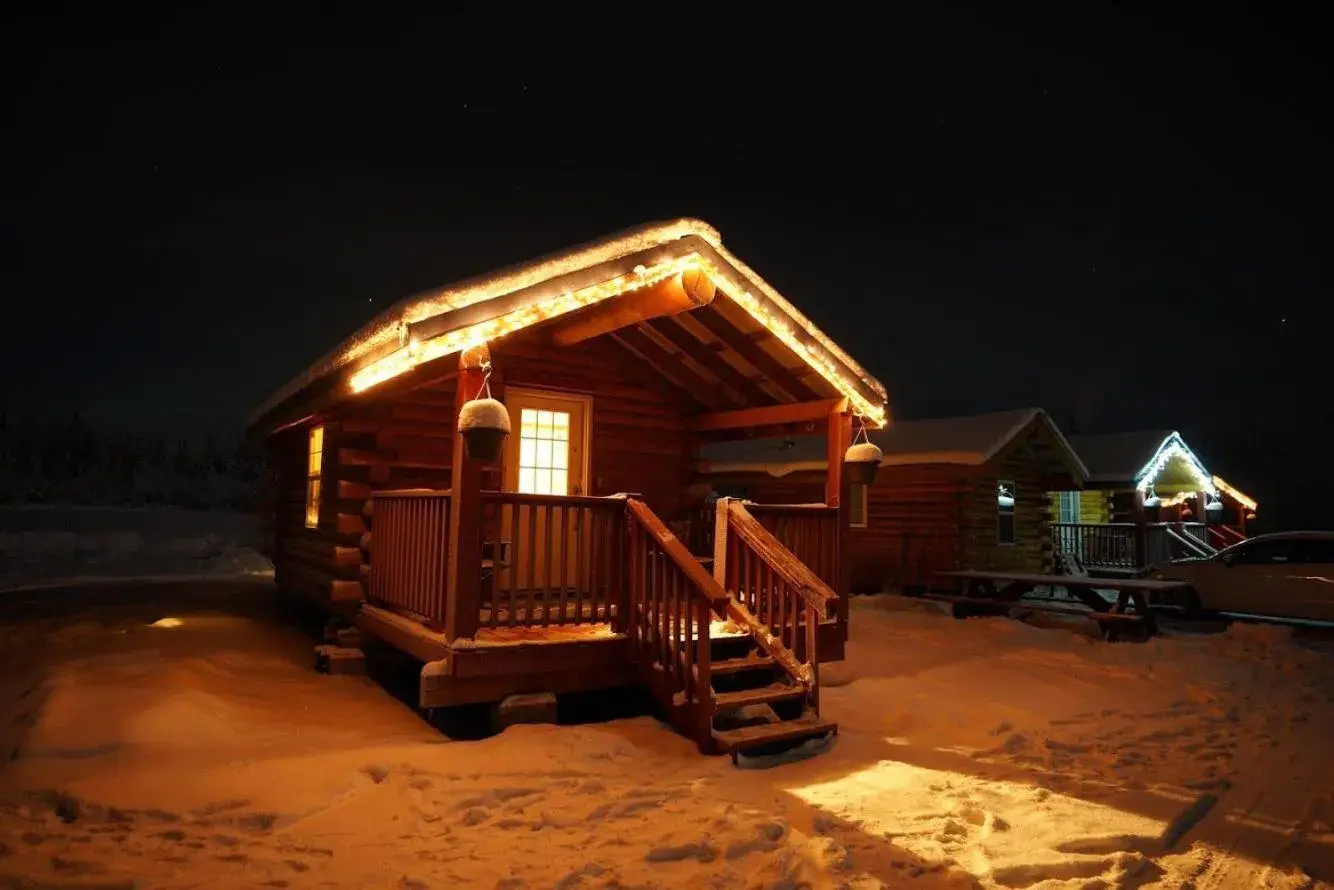 Double Room with Lake View in Alaska Log Cabins on the Pond Double Room with Lake View in Alaska Log Cabins on the Pond