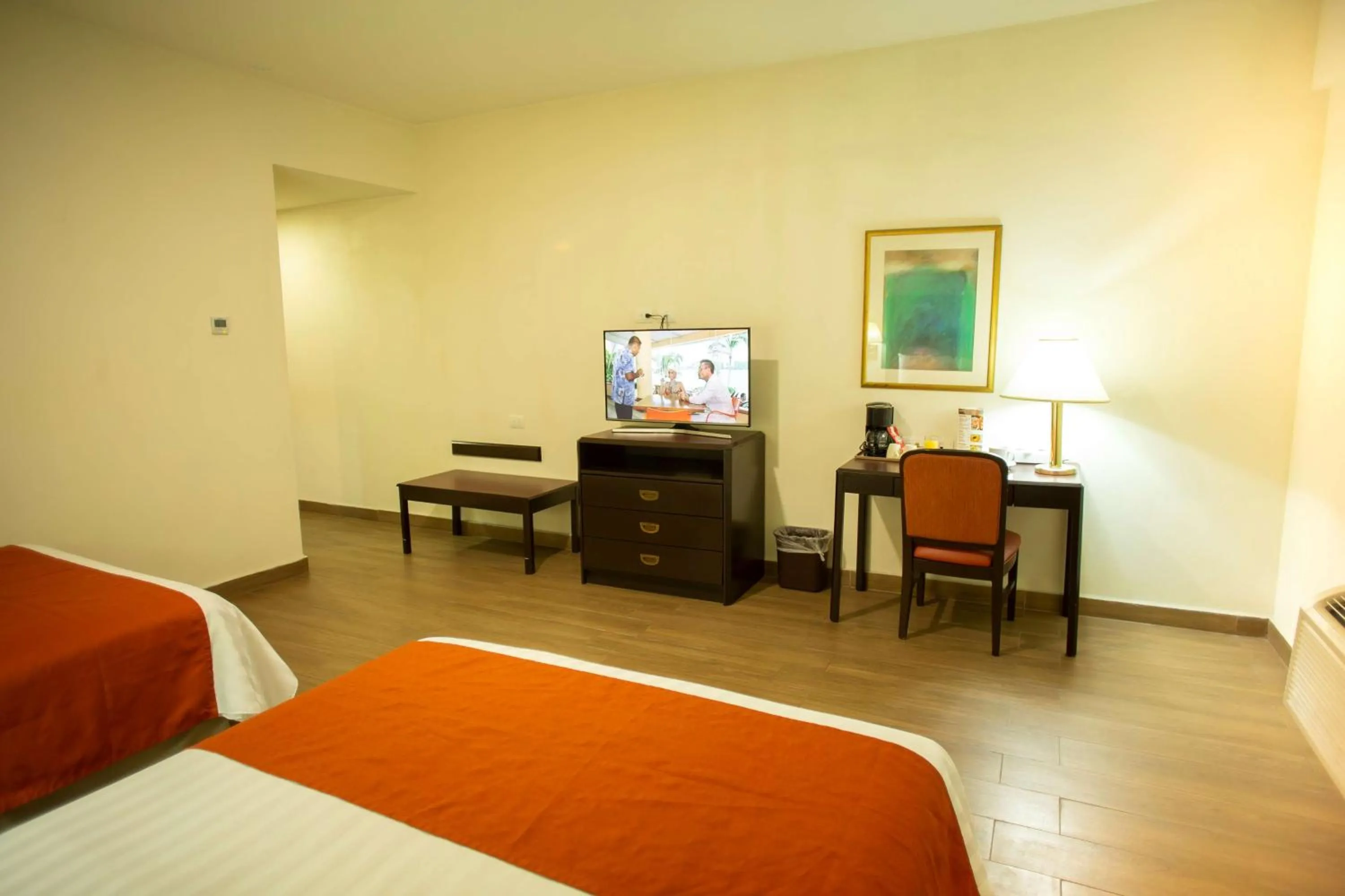 Photo of the whole room, Bed in Hotel Plaza Calzada