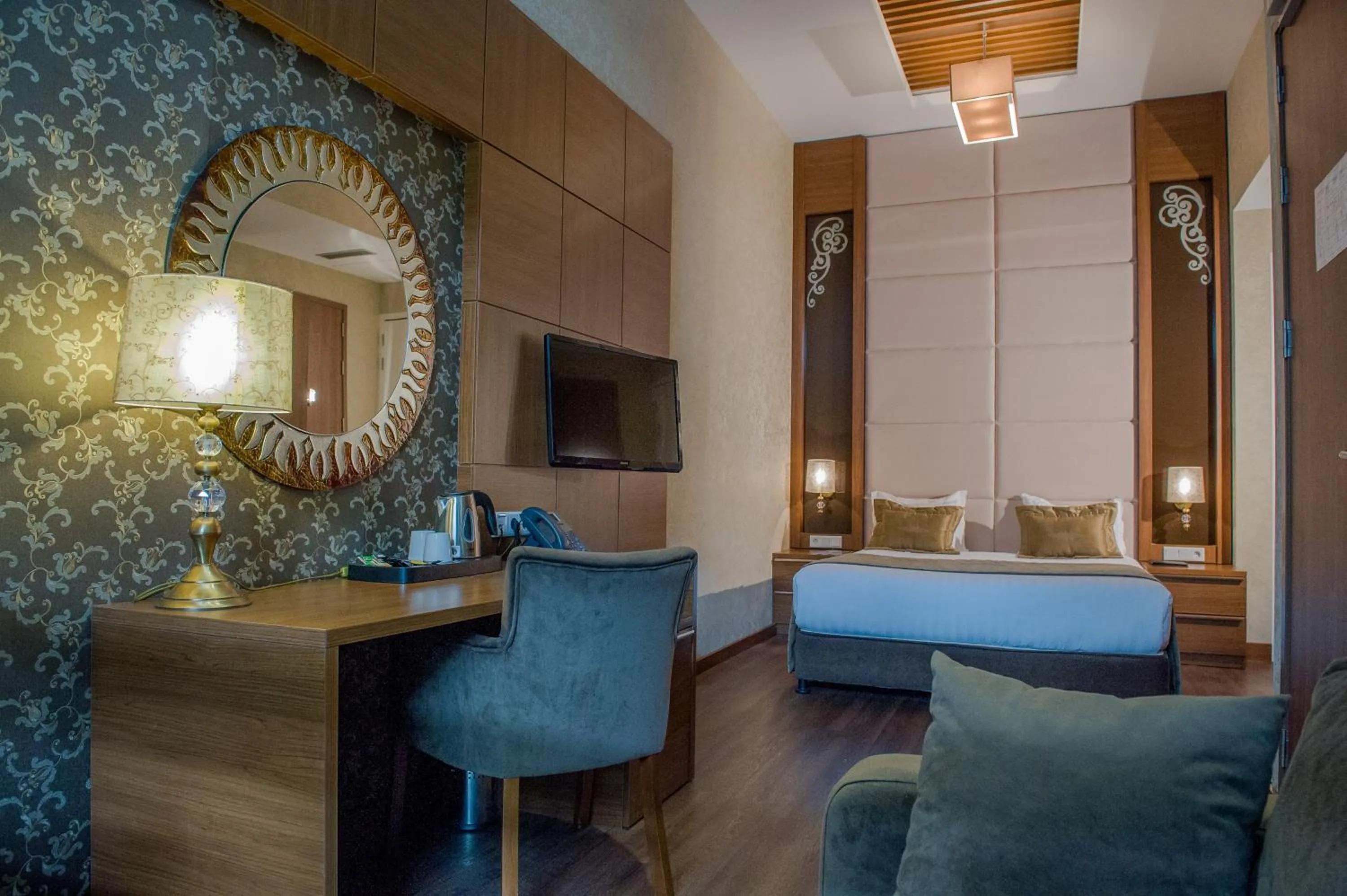 Bed in Grand Hotel Downtown