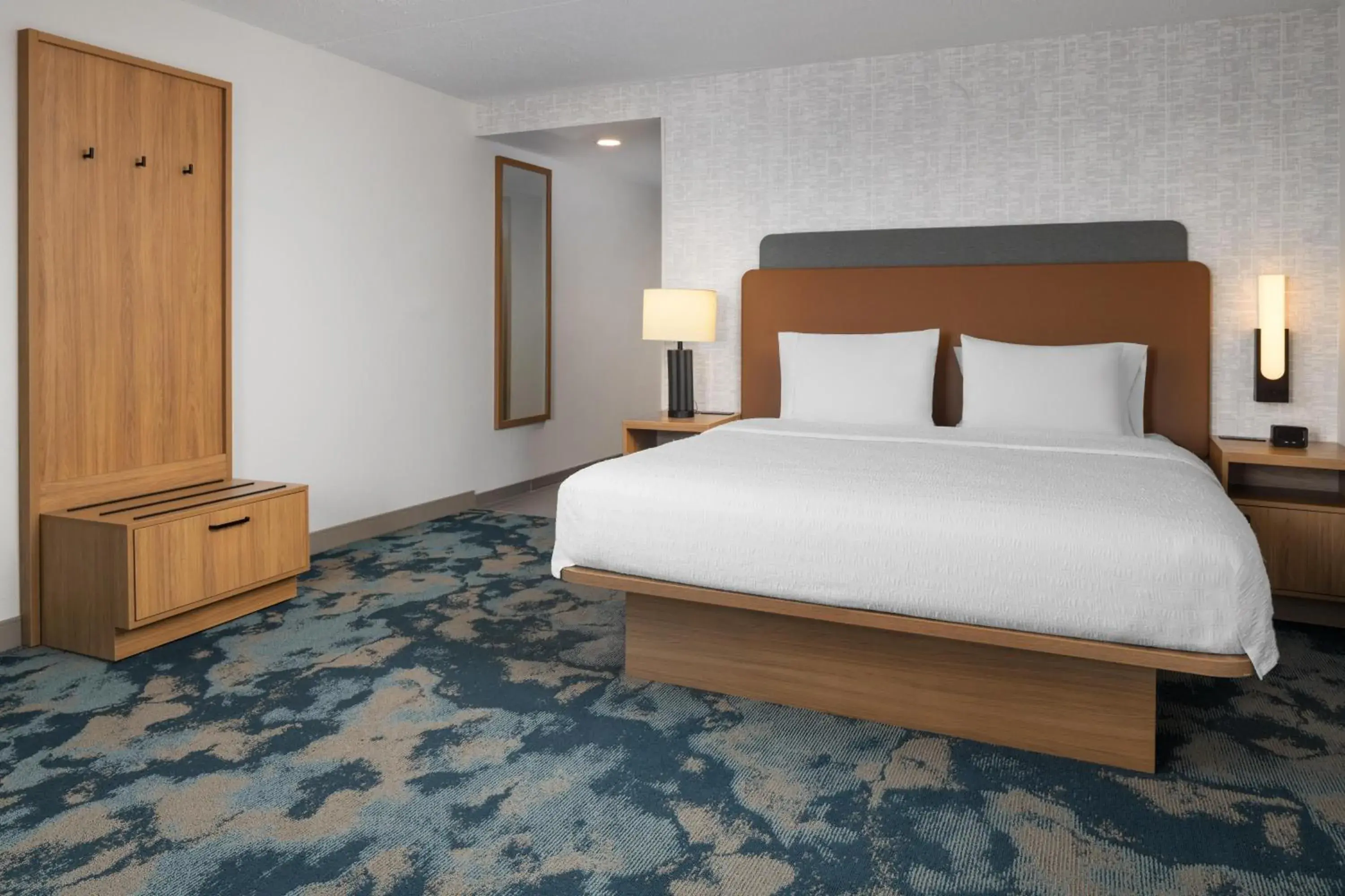 Bed in Hampton Inn Neptune Bed in Hampton Inn Neptune