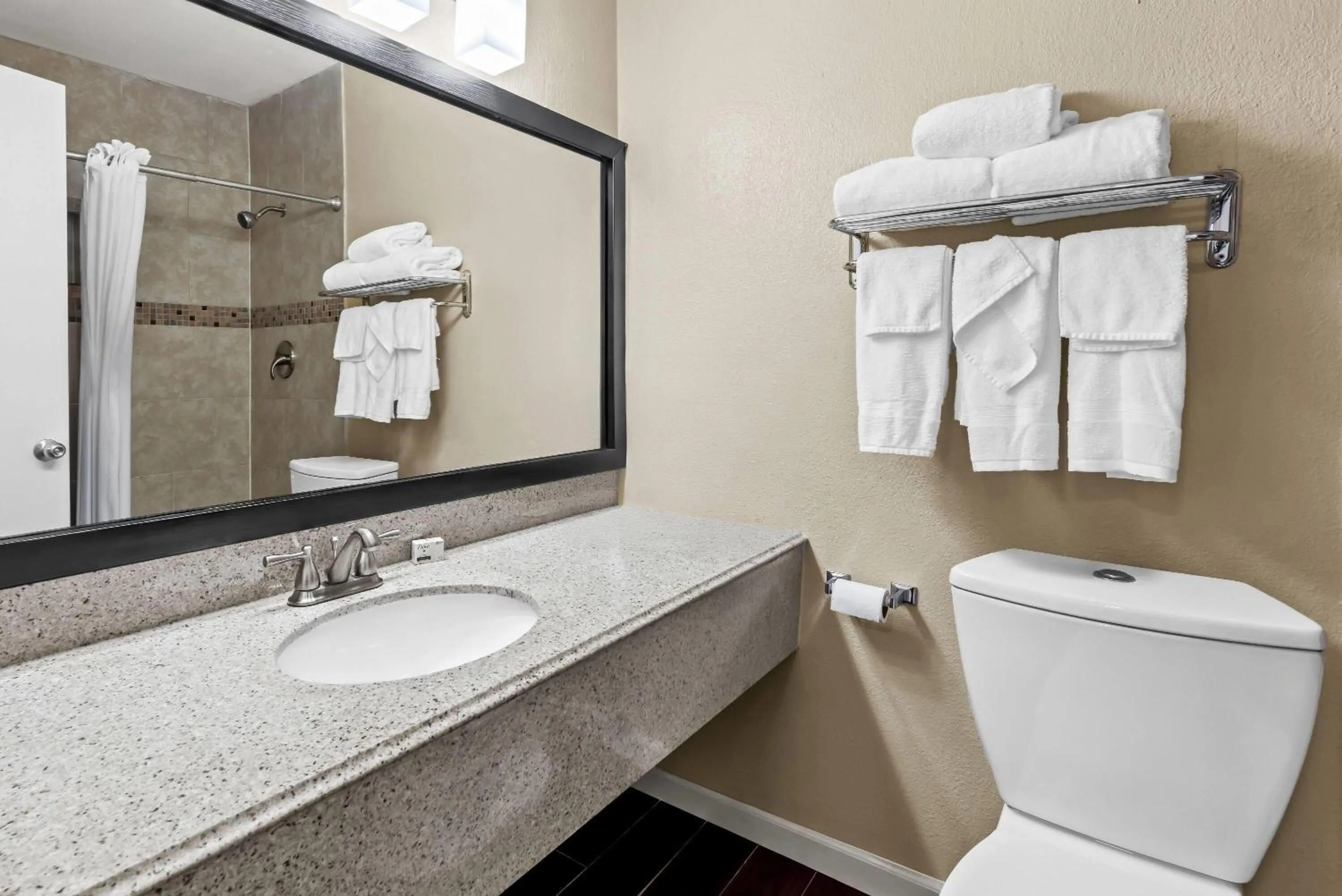 Bathroom in Baymont by Wyndham Port Arthur - Groves Area