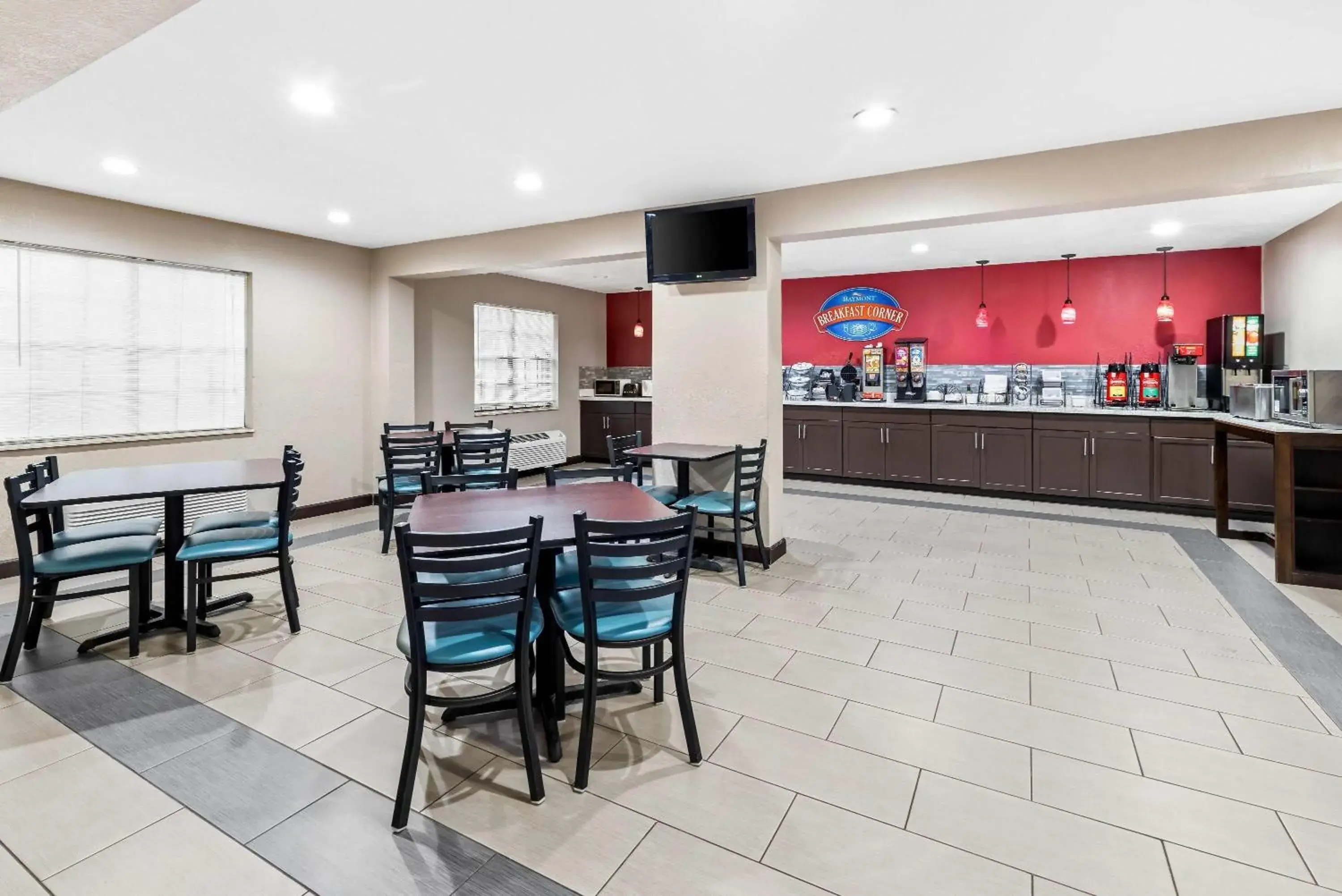 Restaurant/places to eat in Baymont by Wyndham Port Arthur - Groves Area Restaurant/places to eat in Baymont by Wyndham Port Arthur - Groves Area