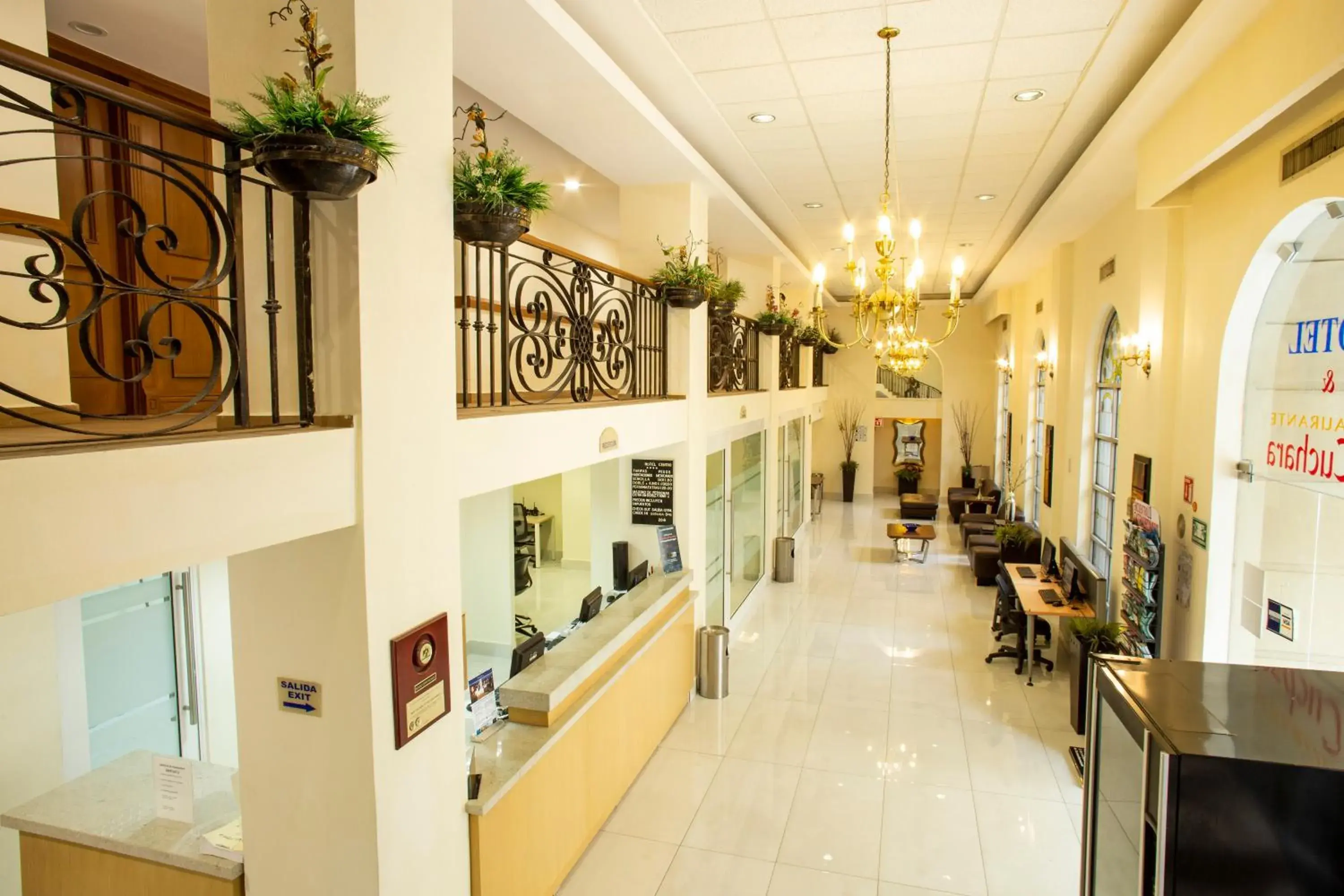 Lobby or reception in Best Western Centro Monterrey Lobby or reception in Best Western Centro Monterrey