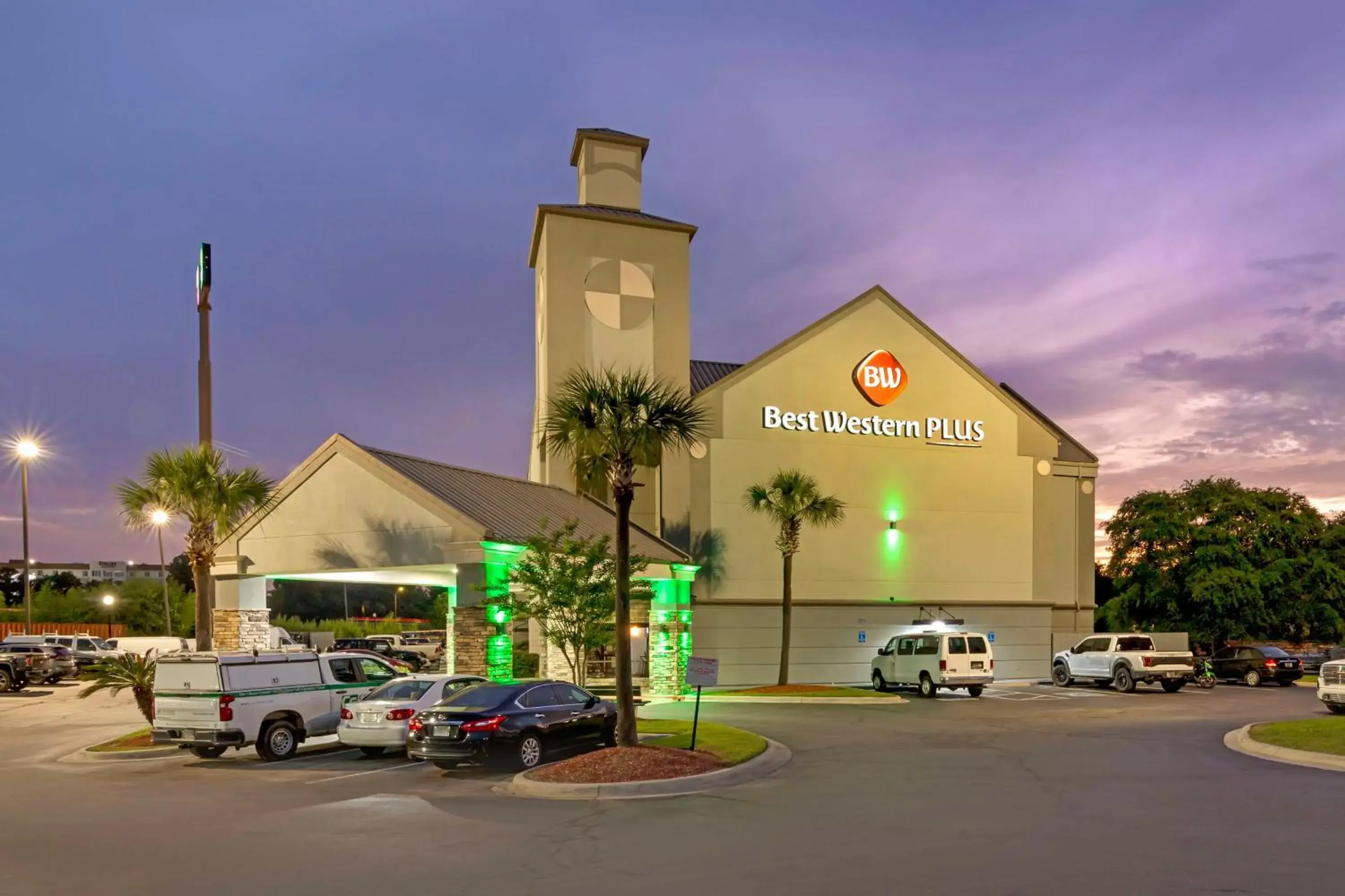 Property building in Best Western Savannah Airport Inn & Suites Property building in Best Western Savannah Airport Inn & Suites