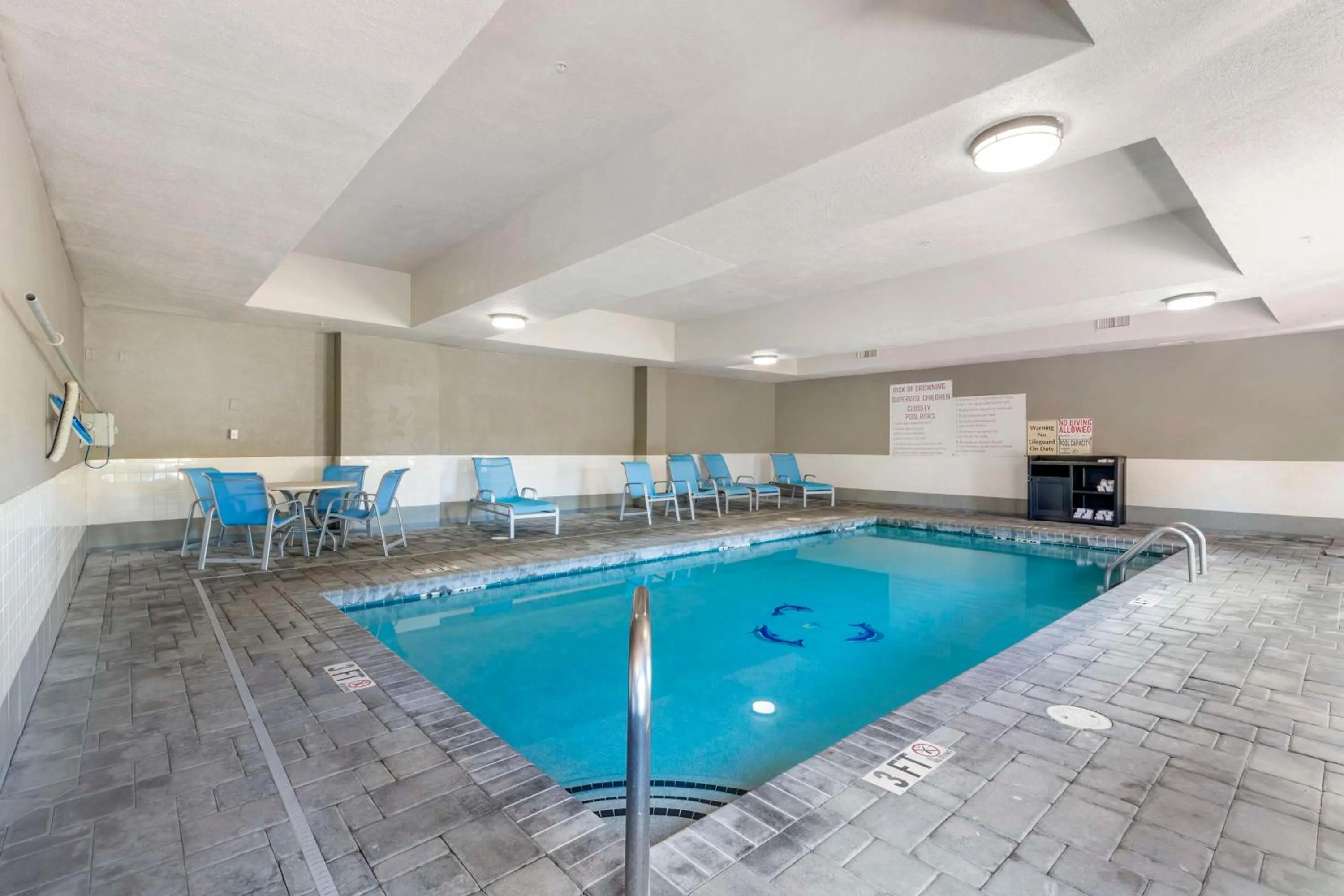 Pool view in Best Western Savannah Airport Inn & Suites