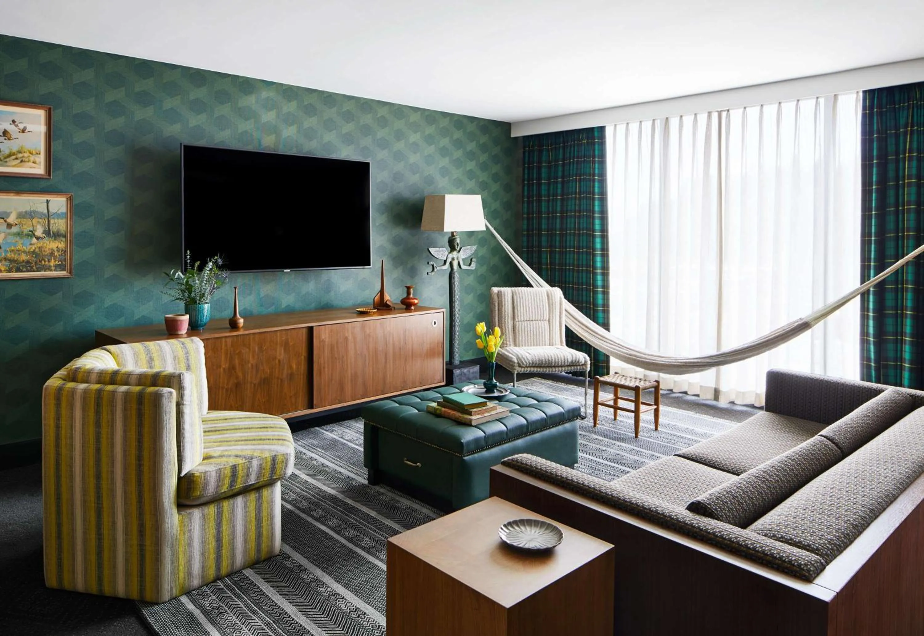 Living room in Graduate by Hilton Eugene