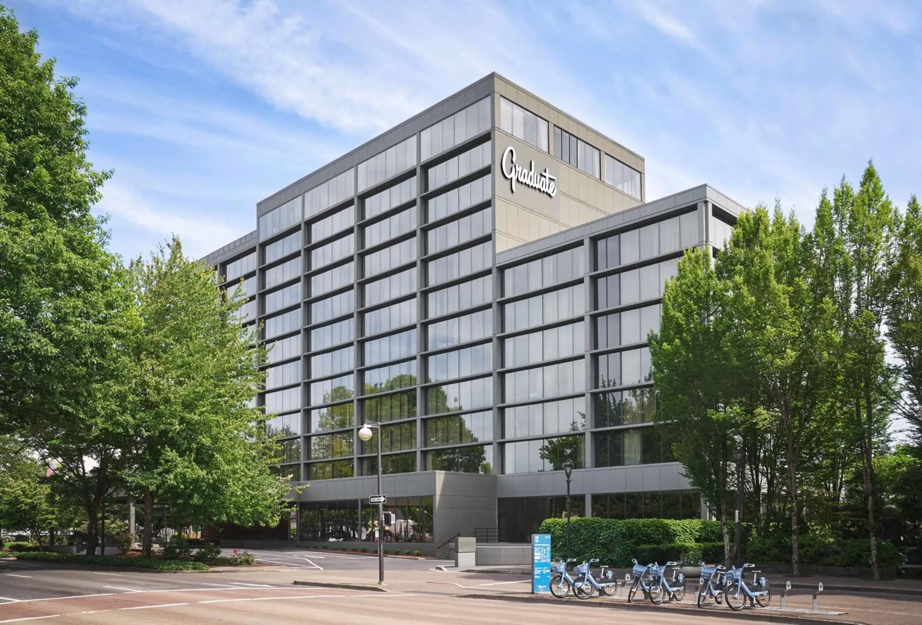 Property building in Graduate by Hilton Eugene Property building in Graduate by Hilton Eugene