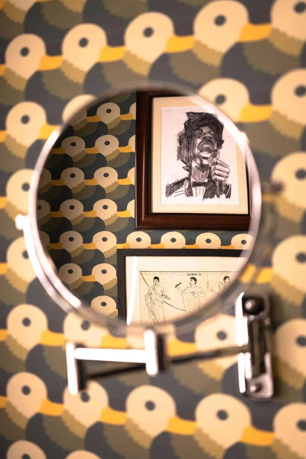 Bathroom in Graduate by Hilton Eugene